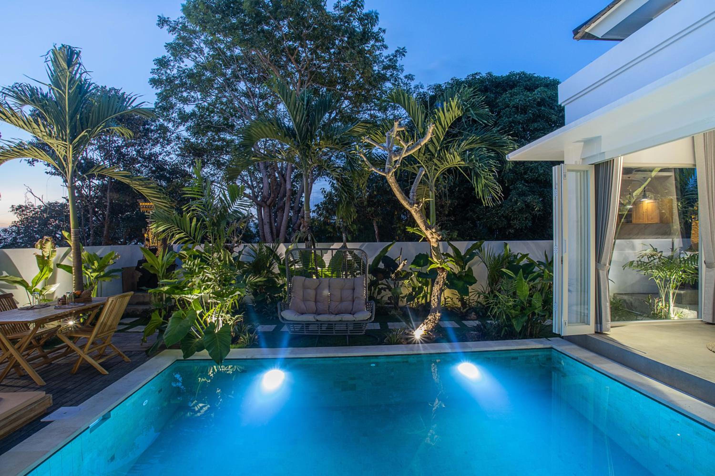Alas Villa - 3 Bedrooms Private Pool Villas