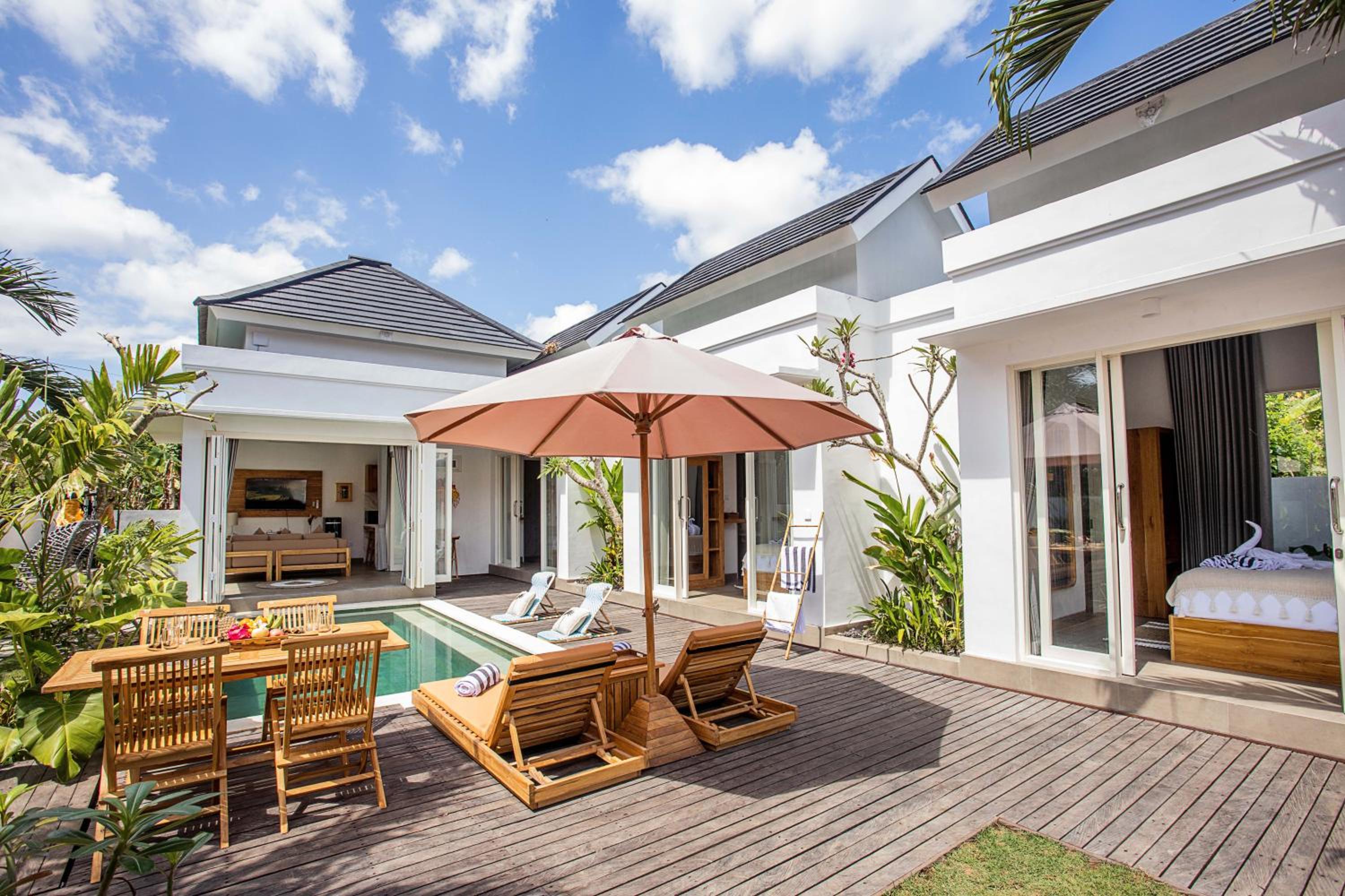 Alas Villa - 3 Bedrooms Private Pool Villas