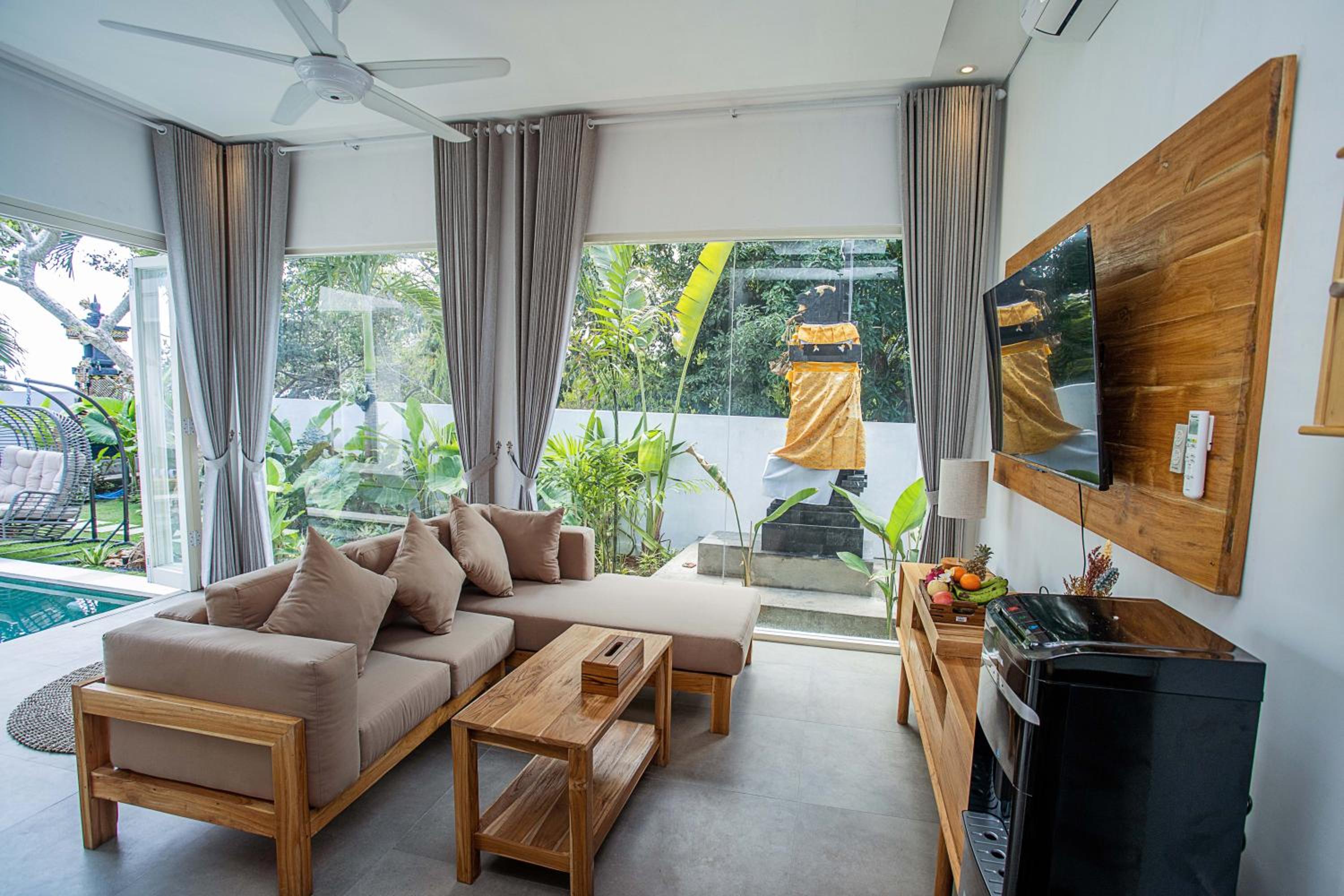 Alas Villa - 3 Bedrooms Private Pool Villas