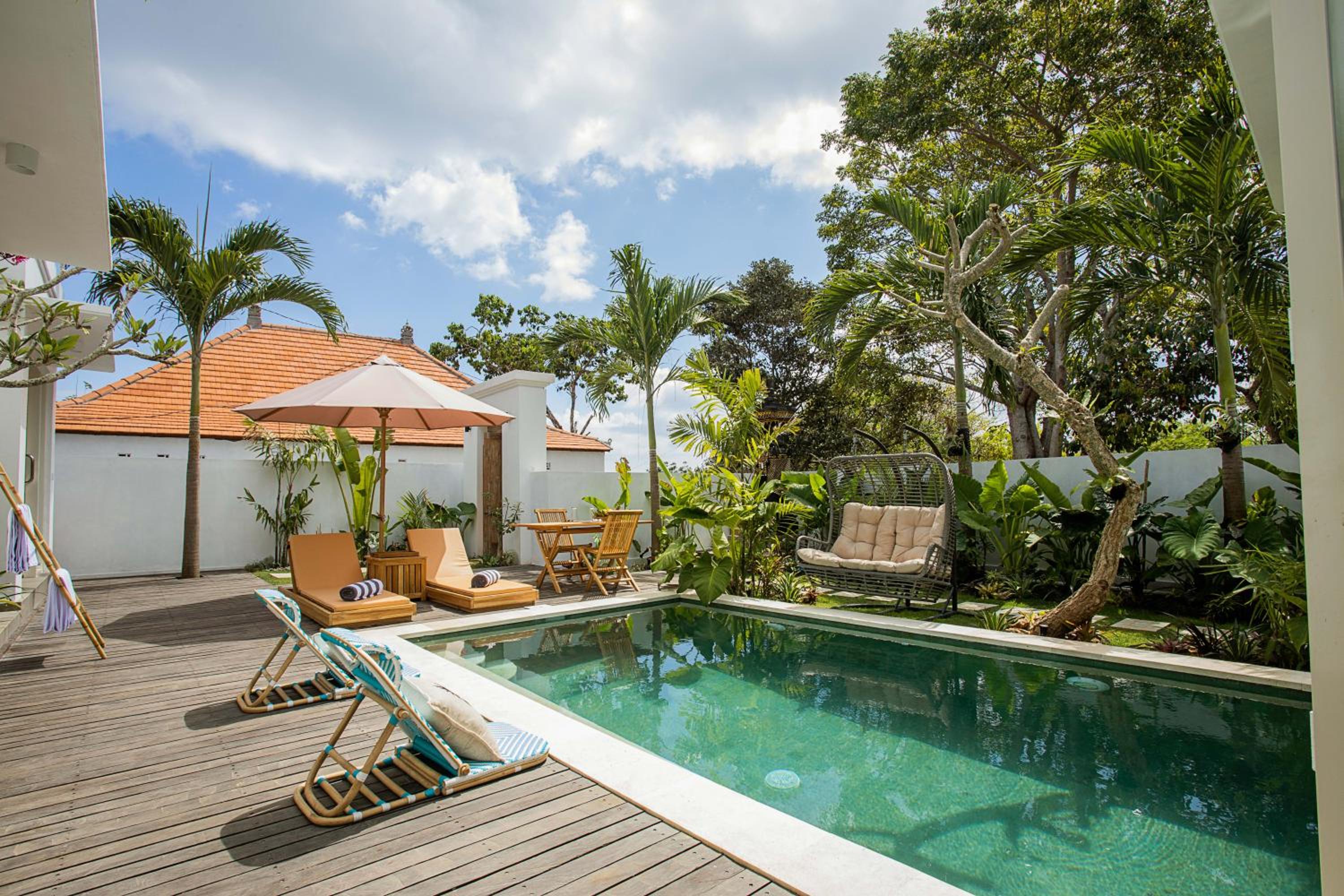 Alas Villa - 3 Bedrooms Private Pool Villas