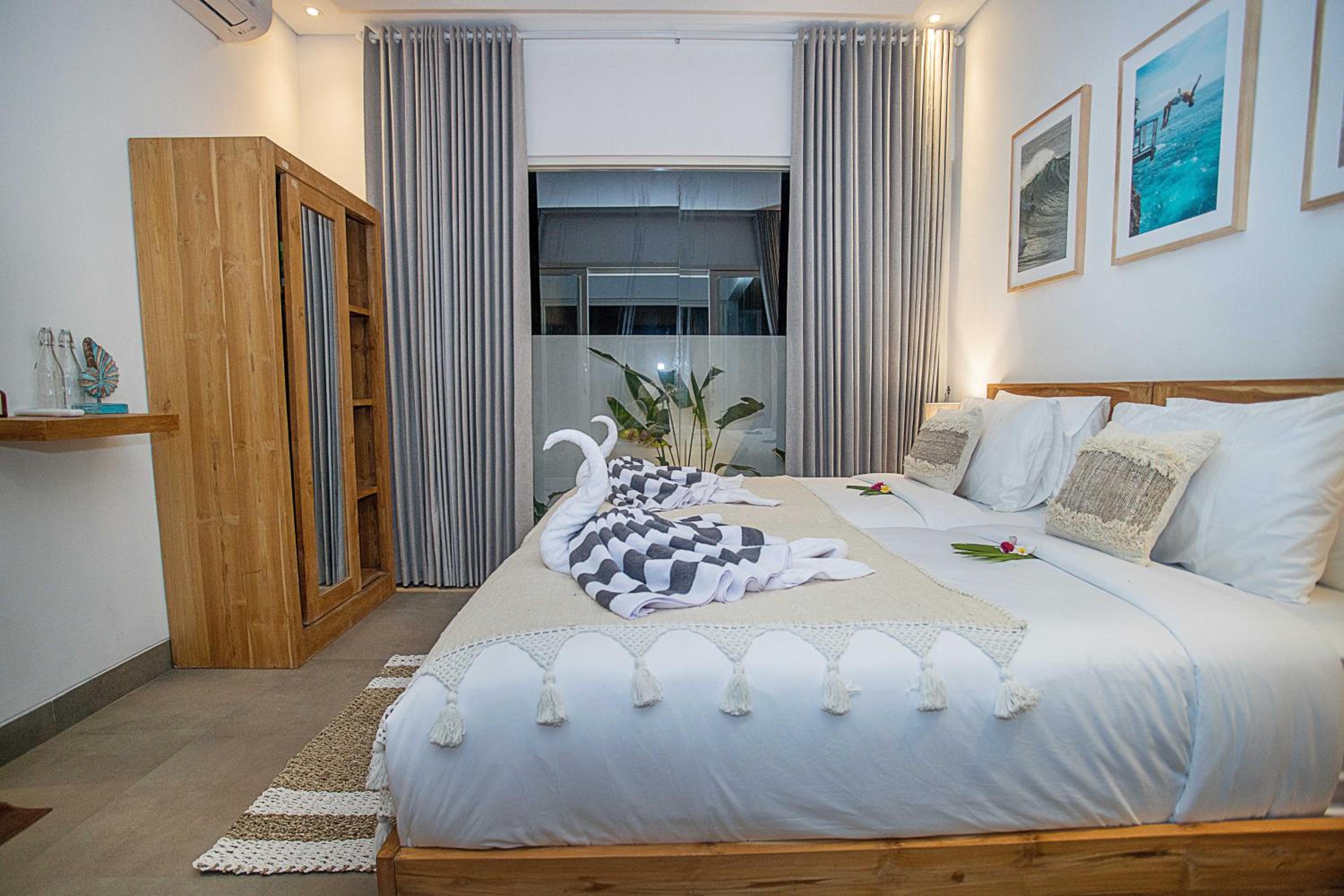 Alas Villa - 3 Bedrooms Private Pool Villas