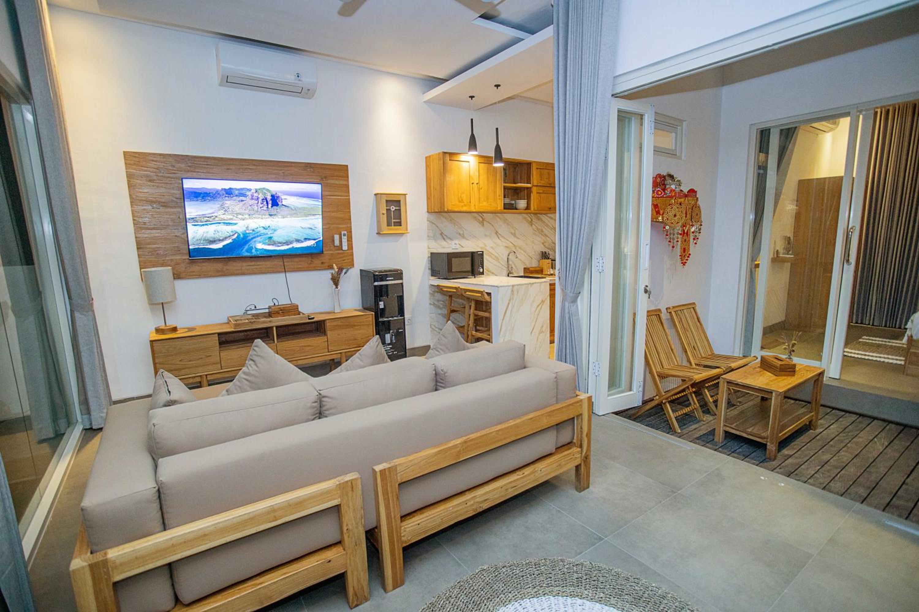 Alas Villa - 3 Bedrooms Private Pool Villas