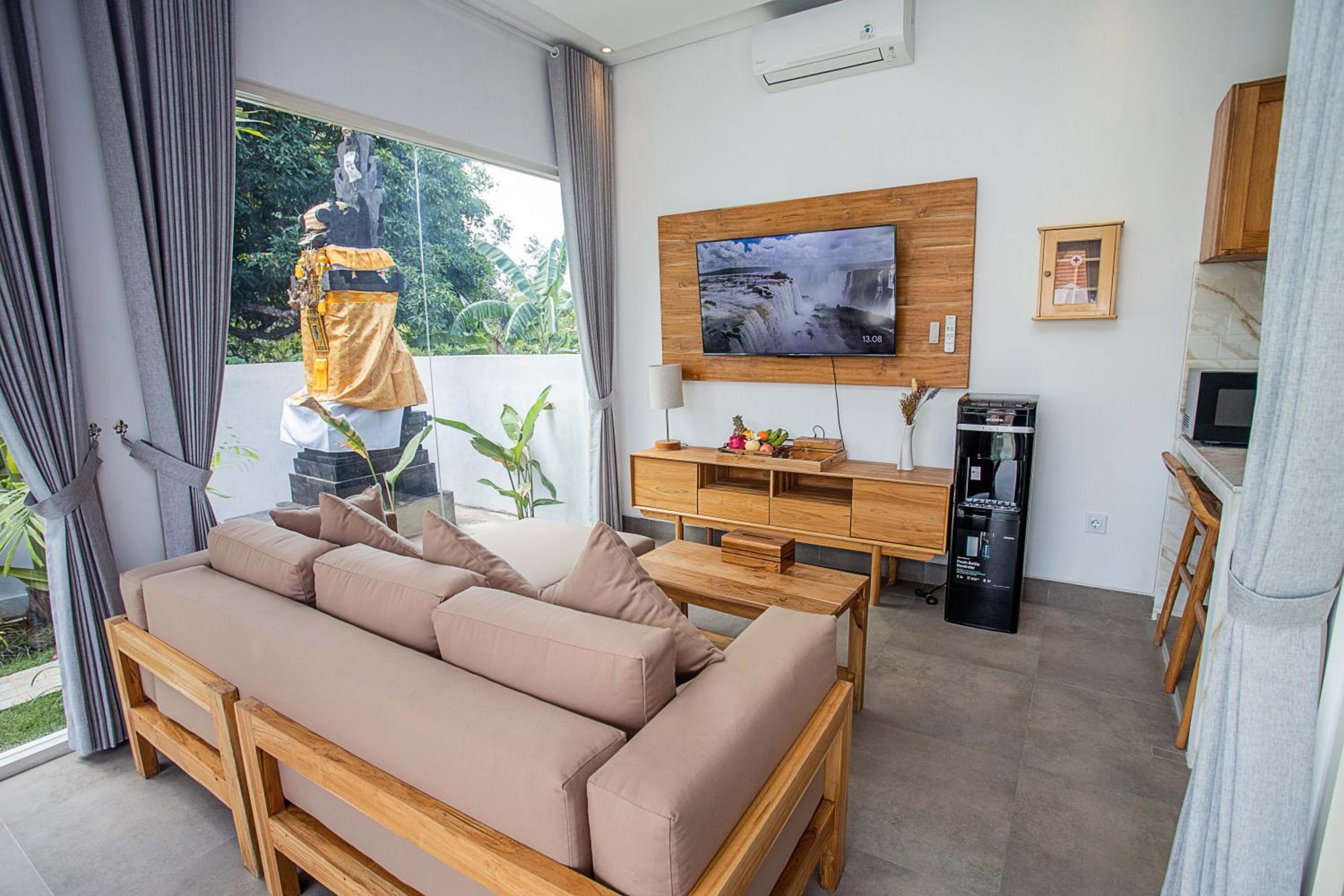 Alas Villa - 3 Bedrooms Private Pool Villas