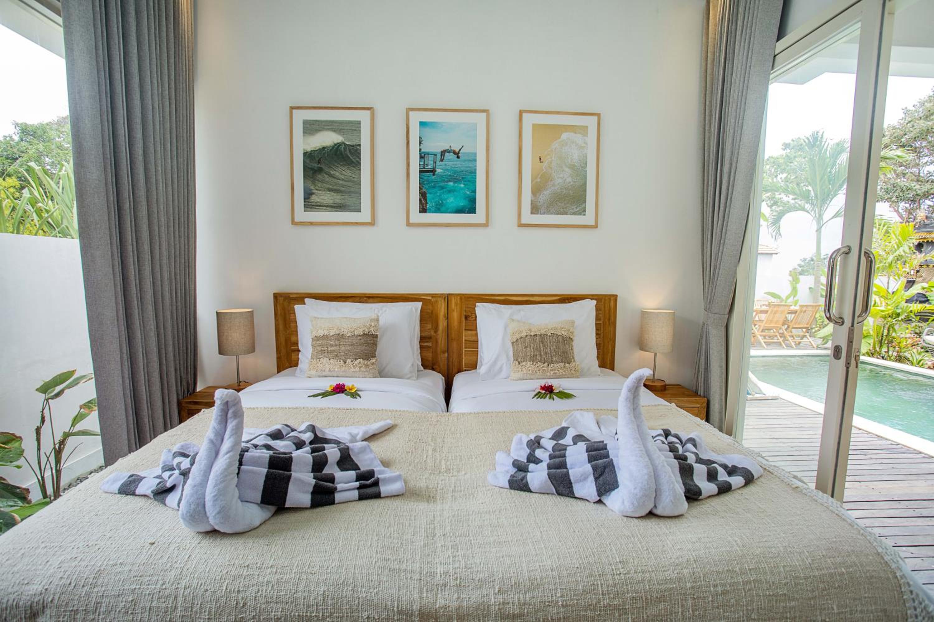 Alas Villa - 3 Bedrooms Private Pool Villas