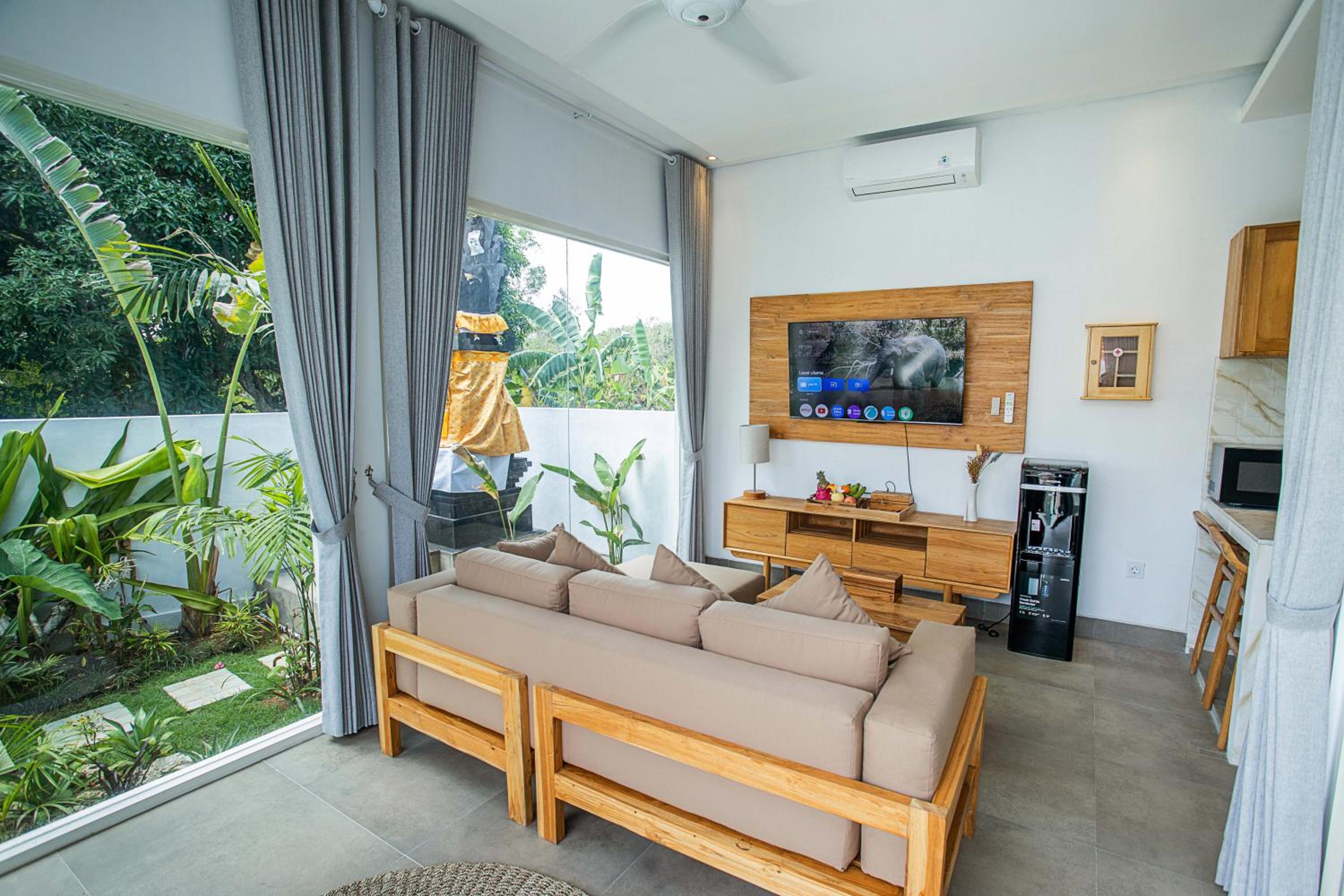 Alas Villa - 3 Bedrooms Private Pool Villas
