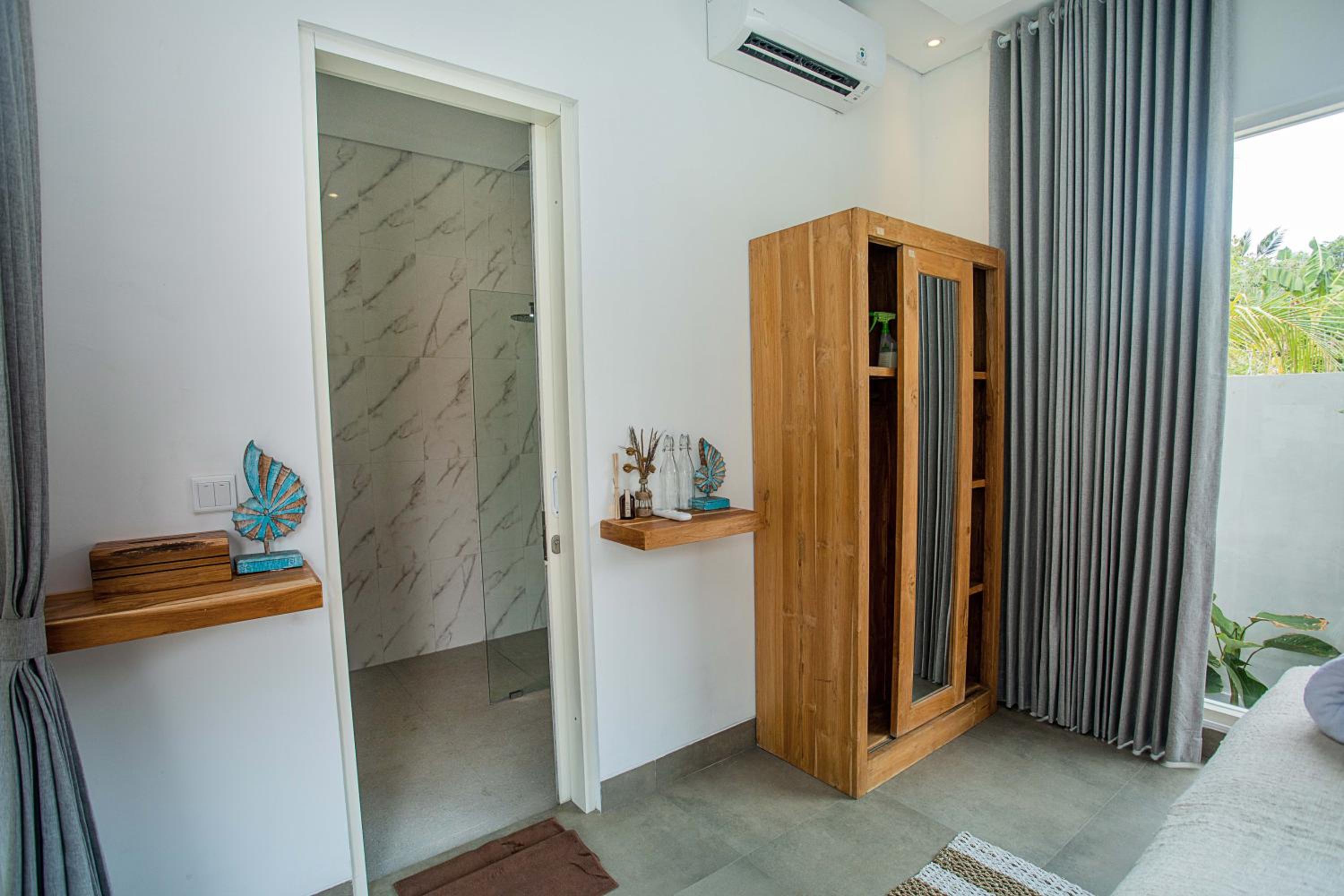 Alas Villa - 3 Bedrooms Private Pool Villas