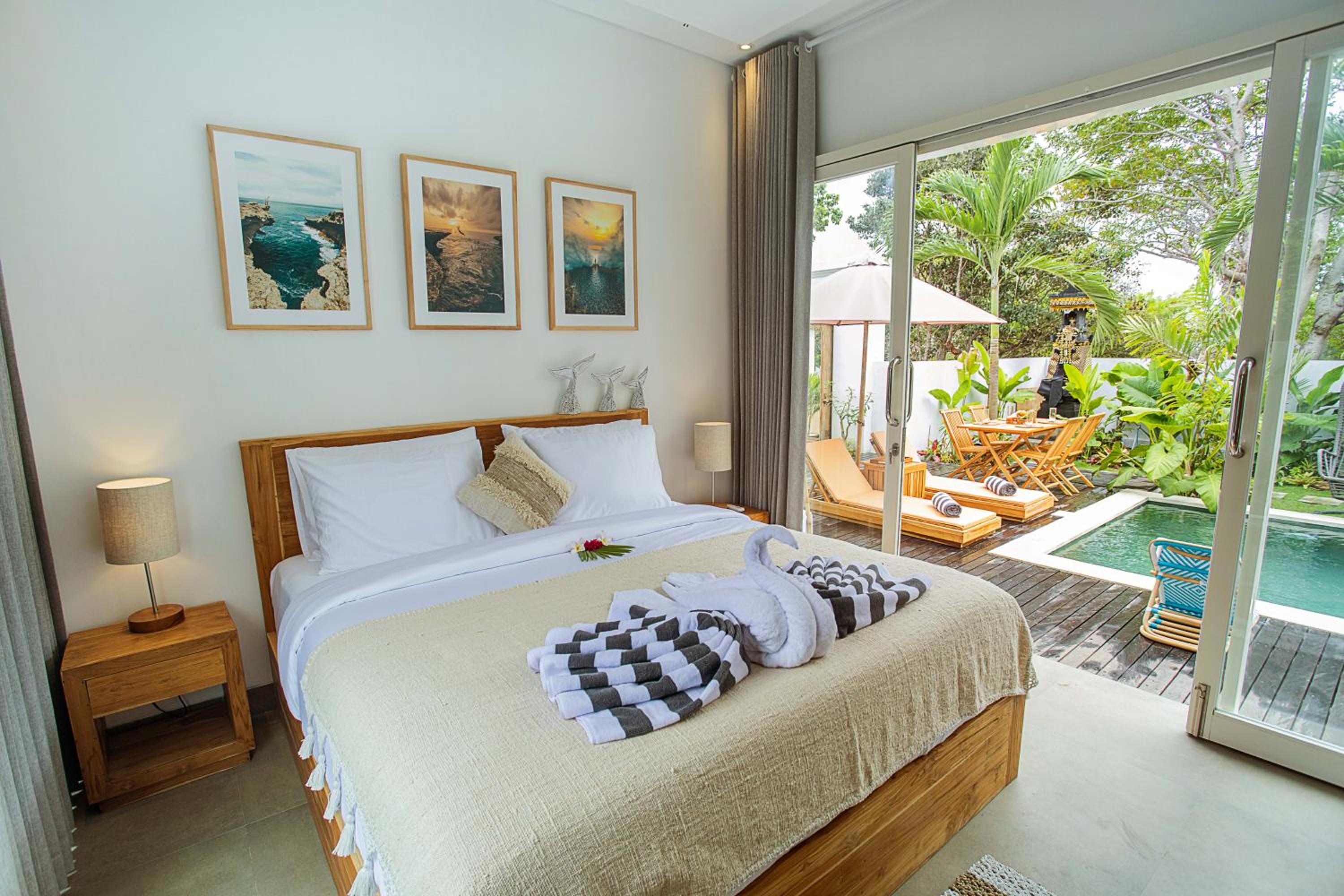 Alas Villa - 3 Bedrooms Private Pool Villas