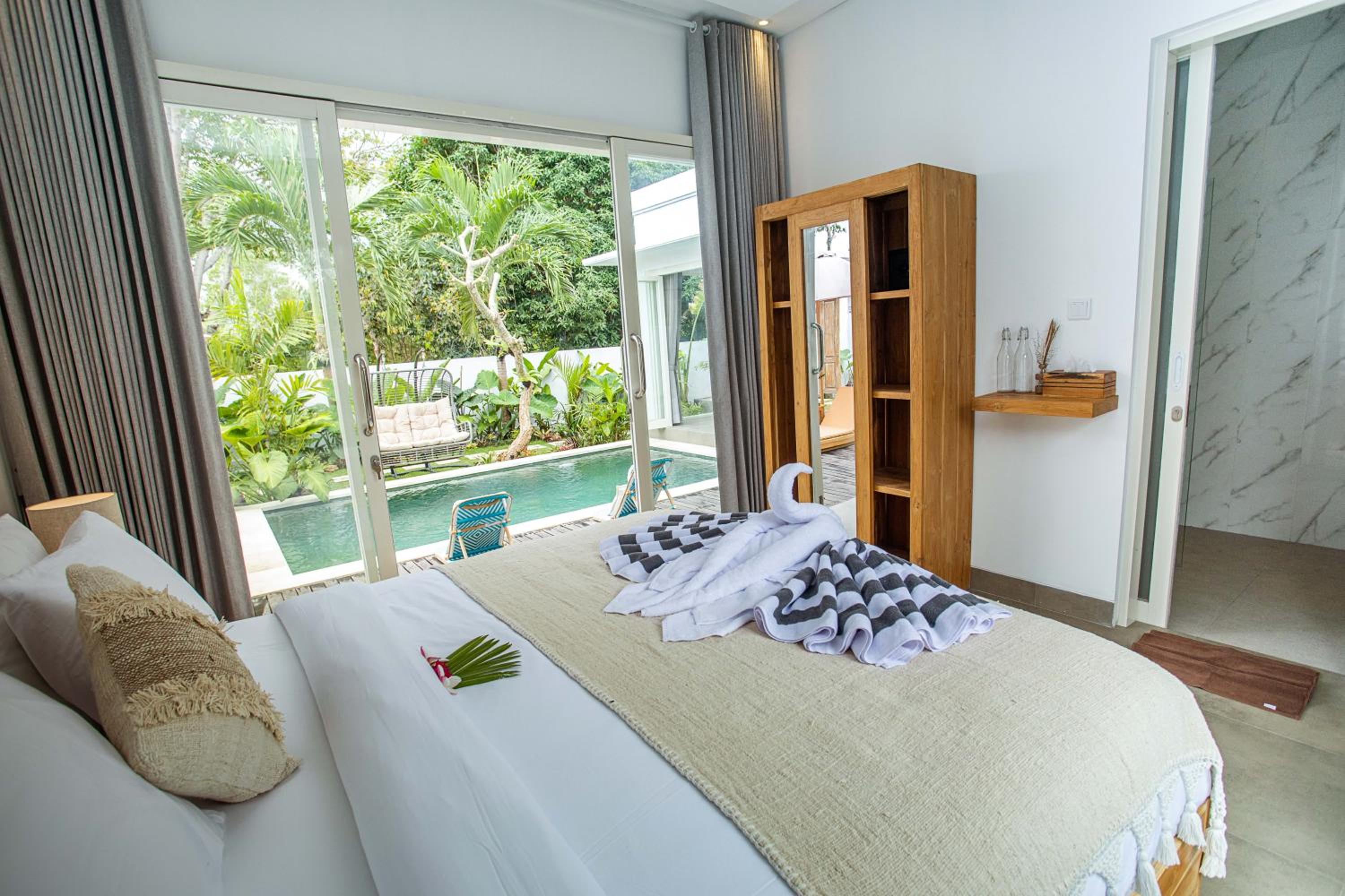 Alas Villa - 3 Bedrooms Private Pool Villas