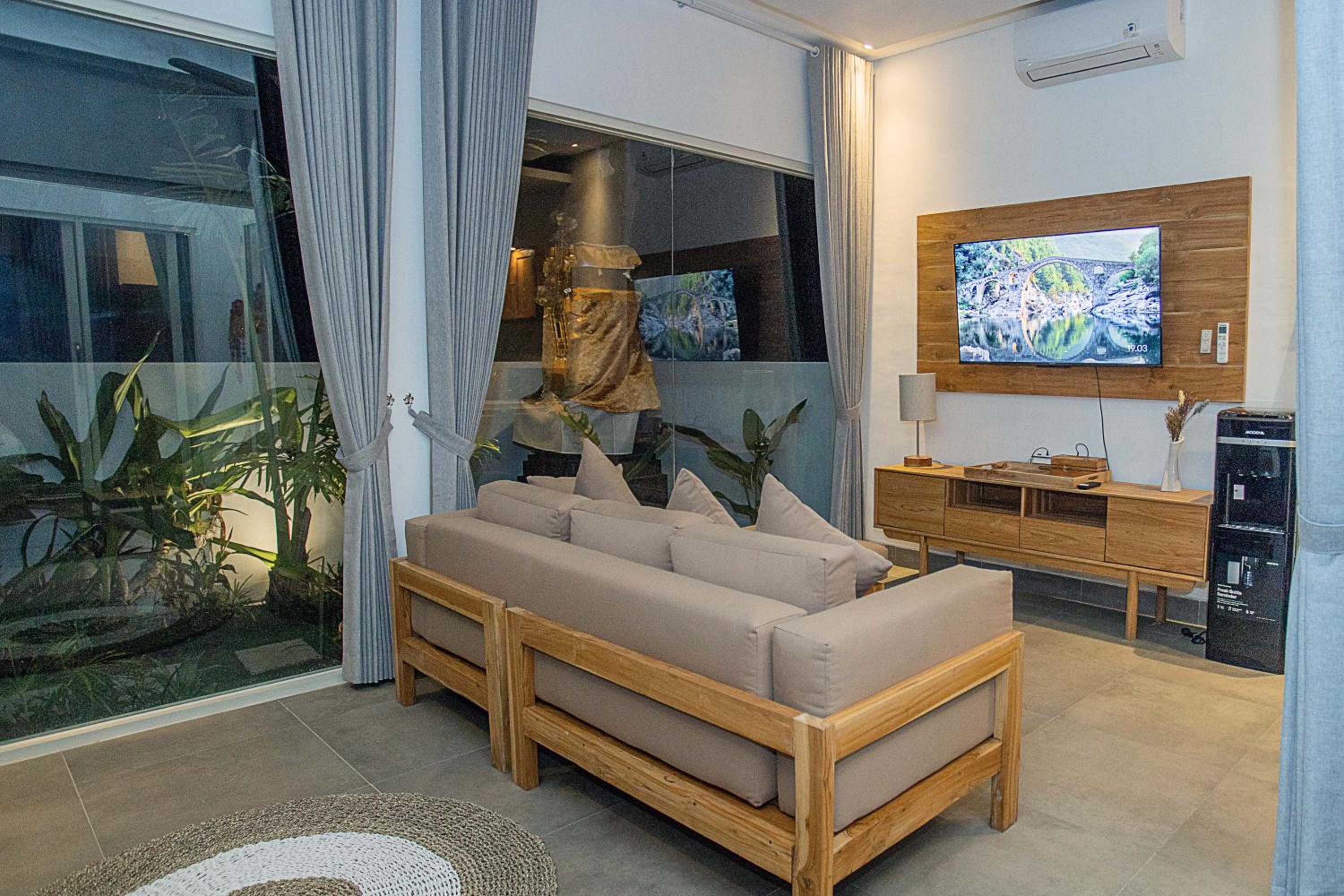 Alas Villa - 3 Bedrooms Private Pool Villas