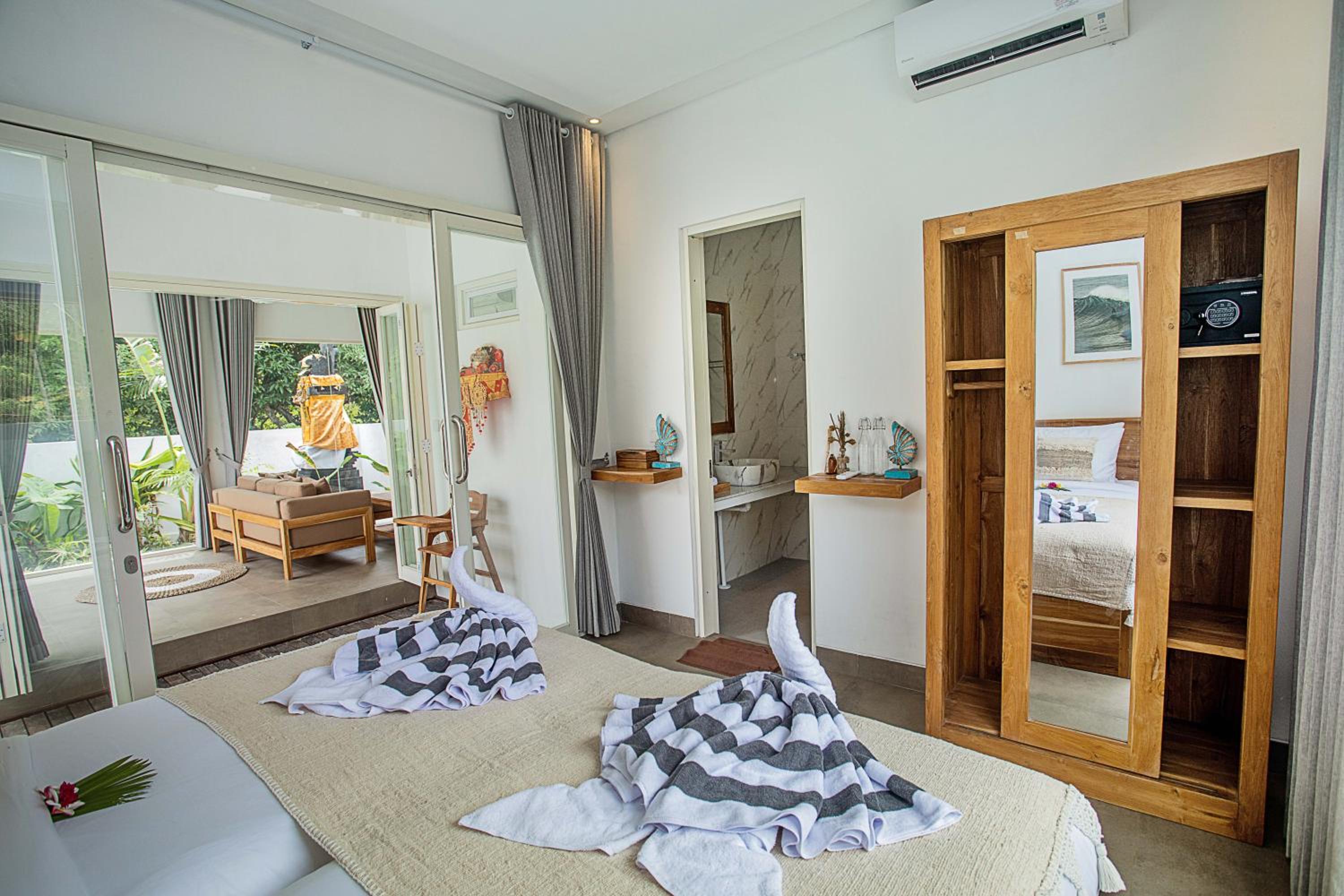 Alas Villa - 3 Bedrooms Private Pool Villas
