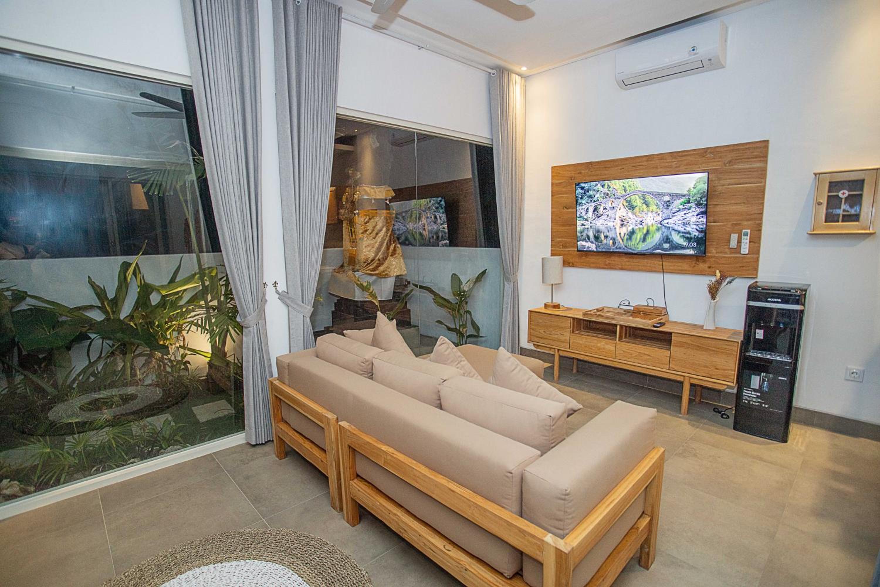 Alas Villa - 3 Bedrooms Private Pool Villas