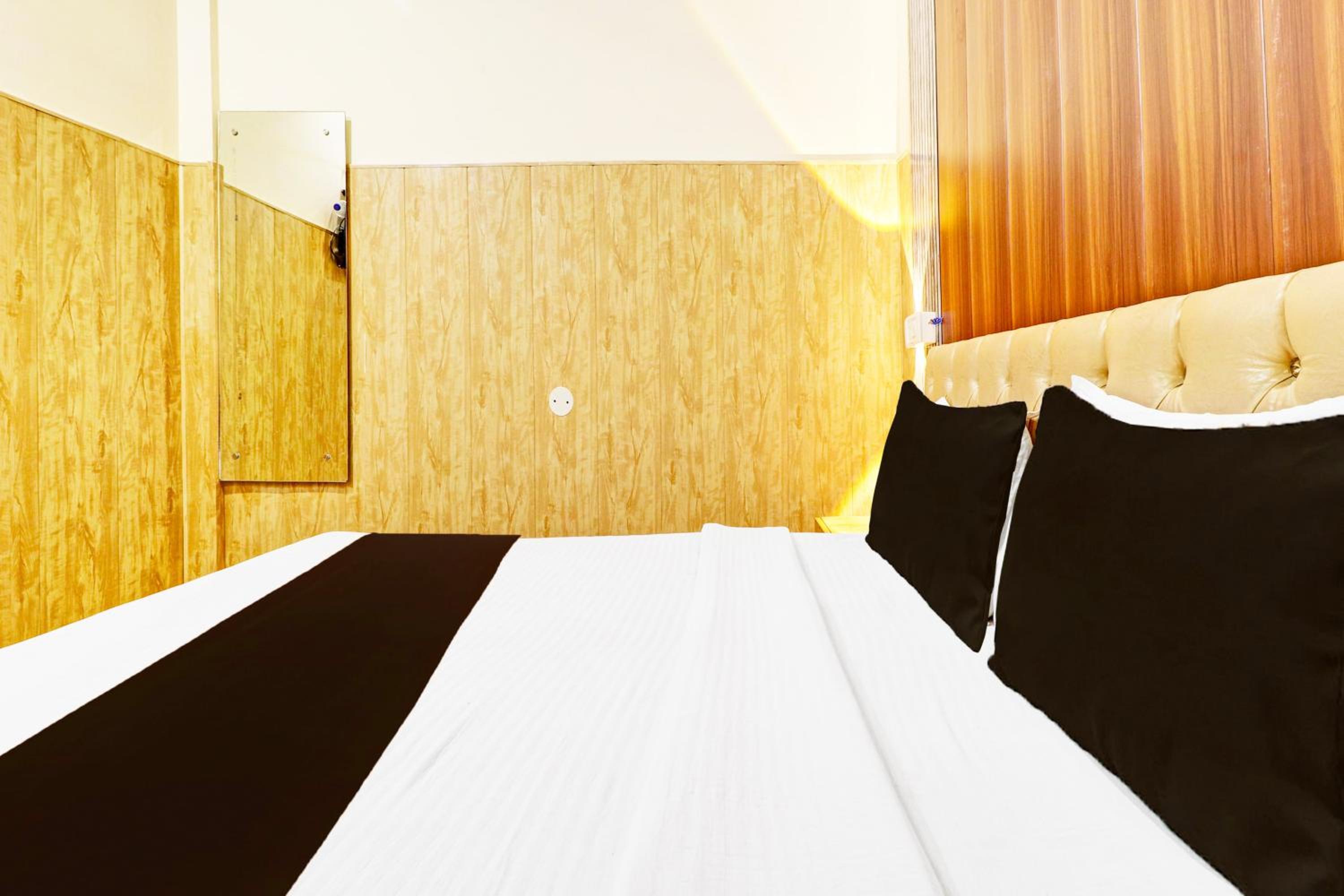 SPOT ON Hotel Kripa