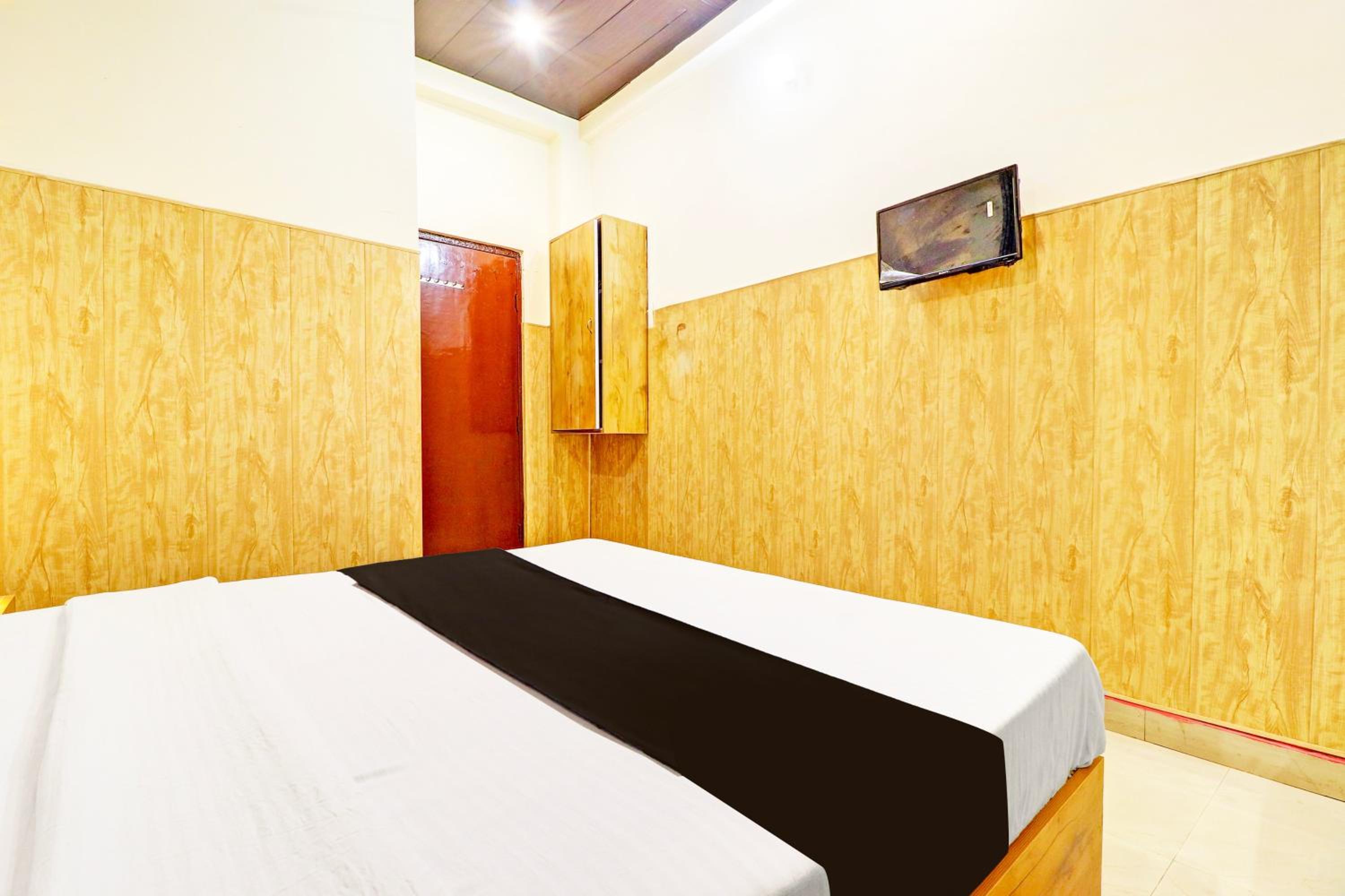 SPOT ON Hotel Kripa