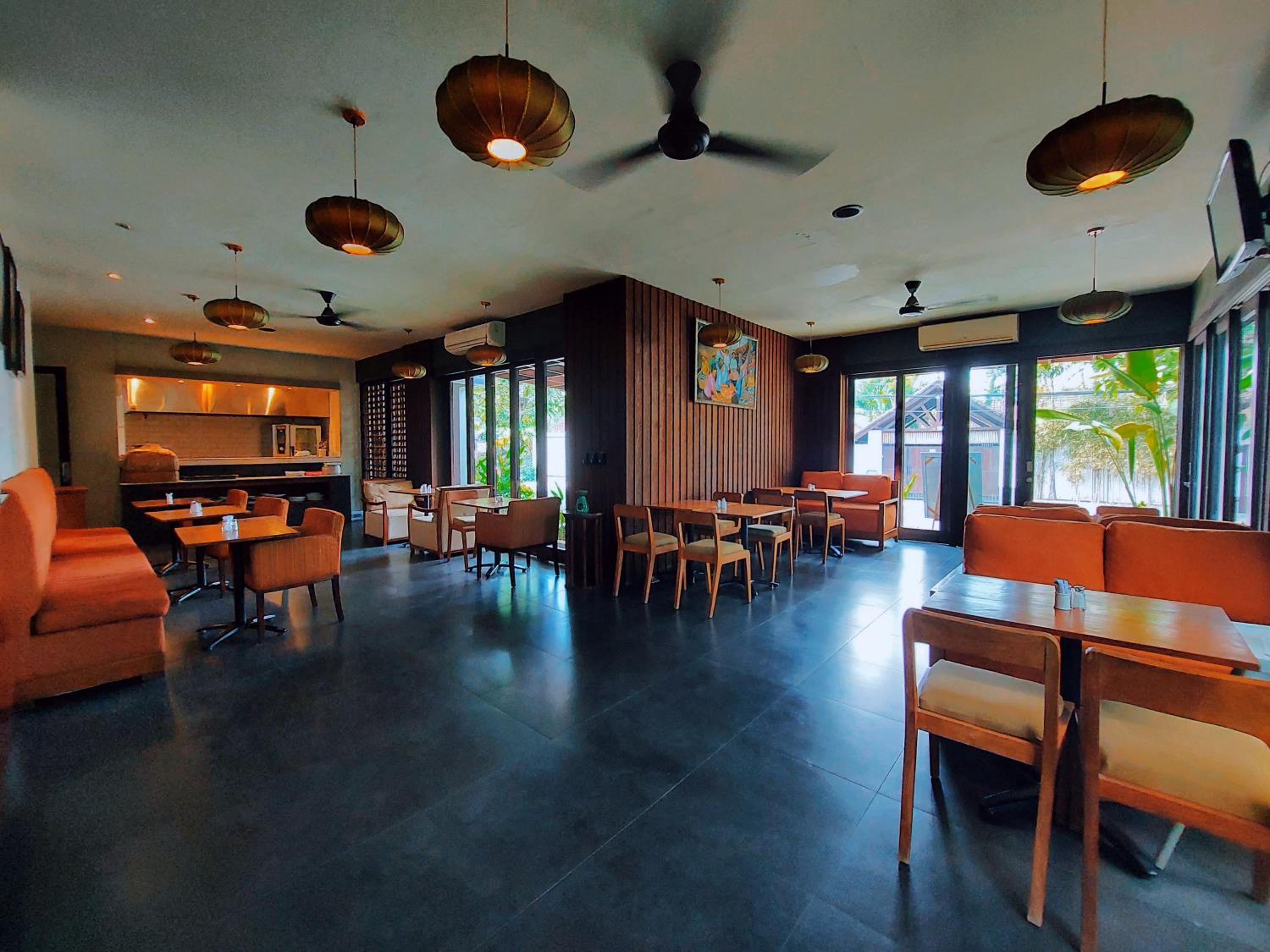 Seminyak Icon - by Karaniya Experience - CHSE certified