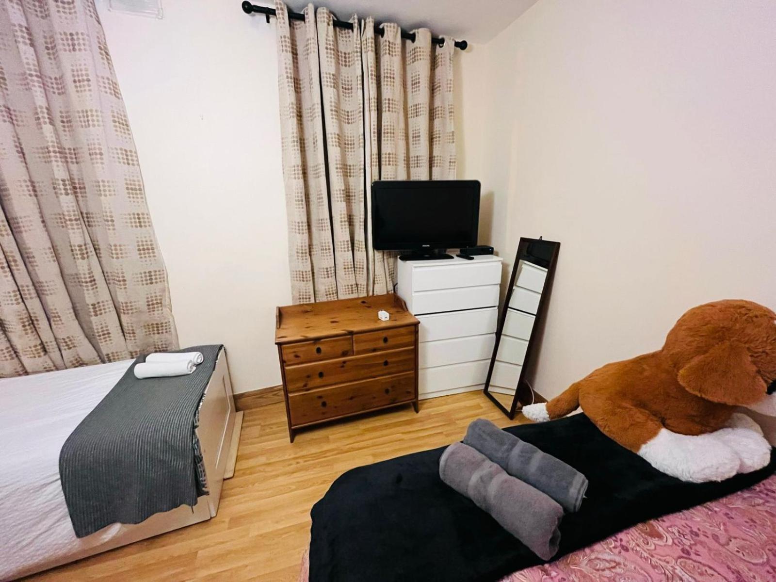 Dormitorio Grande D08
