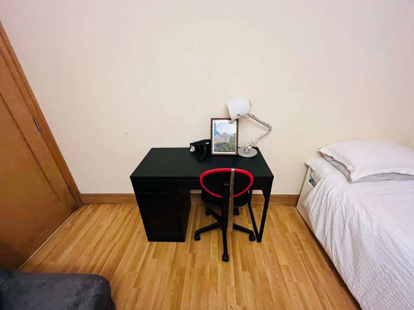 Dormitorio Grande D08