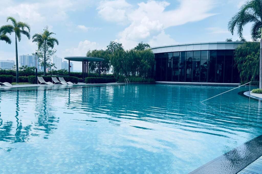Cozy KLCC view studio suites Trion B4508 KL