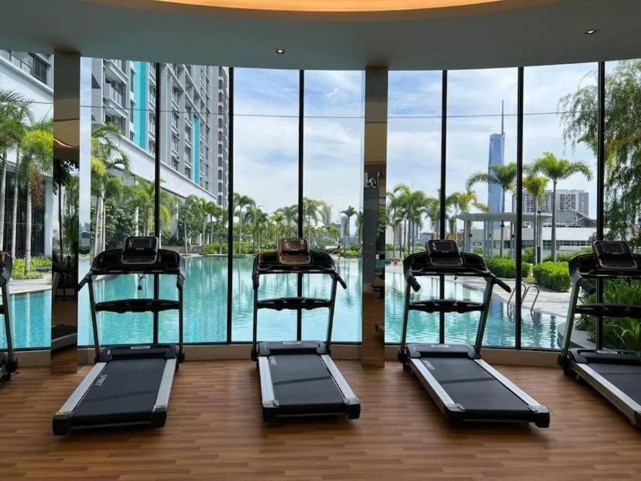 Cozy KLCC view studio suites Trion B4508 KL