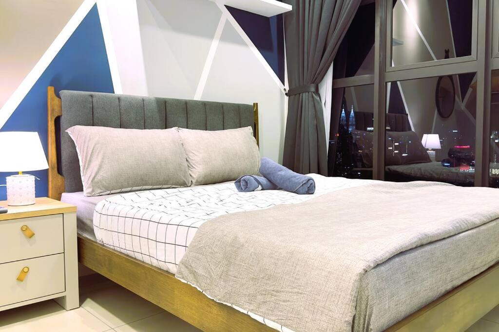 Cozy KLCC view studio suites Trion B4508 KL
