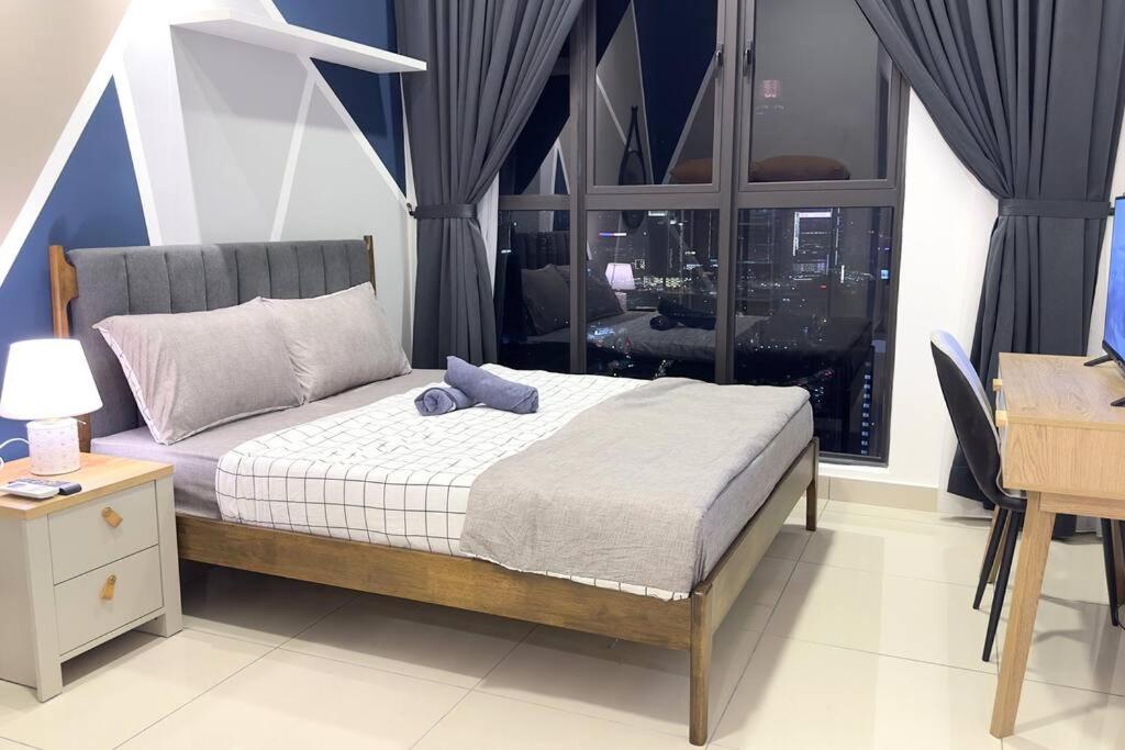 Cozy KLCC view studio suites Trion B4508 KL