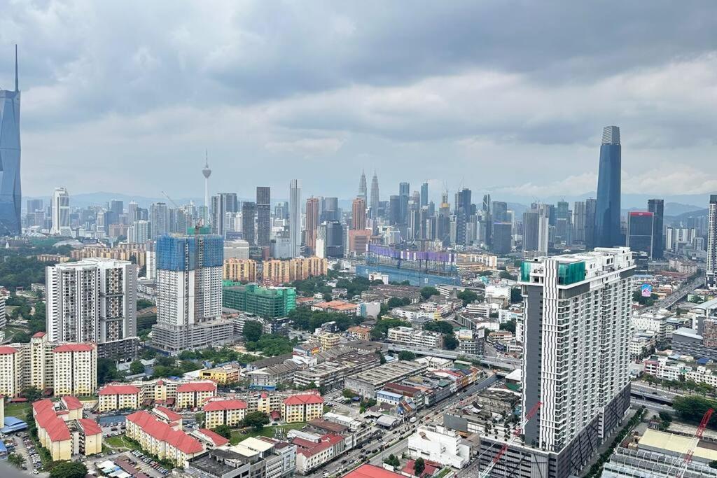 Cozy KLCC view studio suites Trion B4508 KL