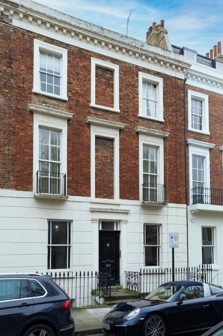 City chic Pimlico - check profile