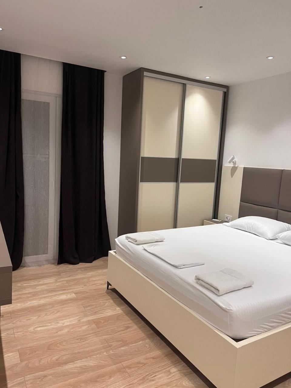 Boci rooms