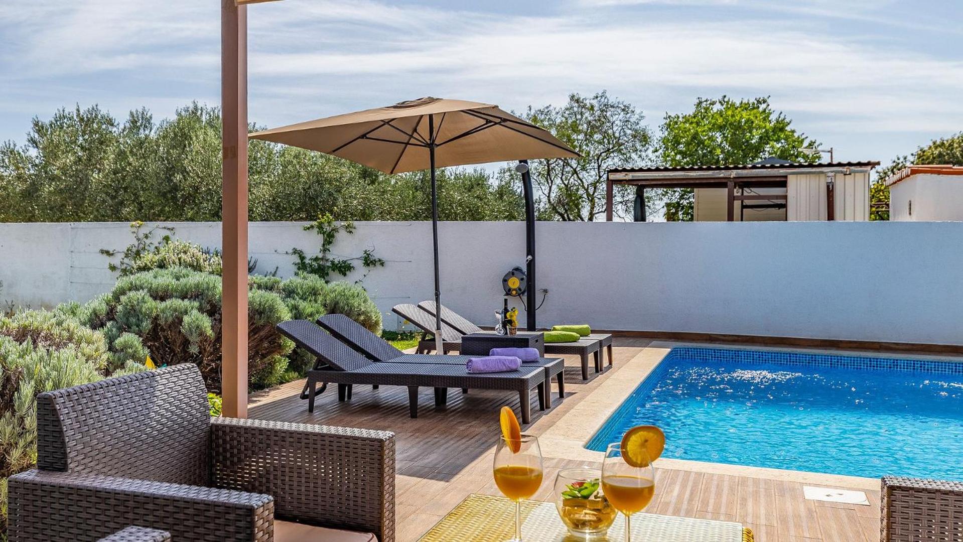 Holiday Home with pool near the beach, great location by WiiBuk view 4