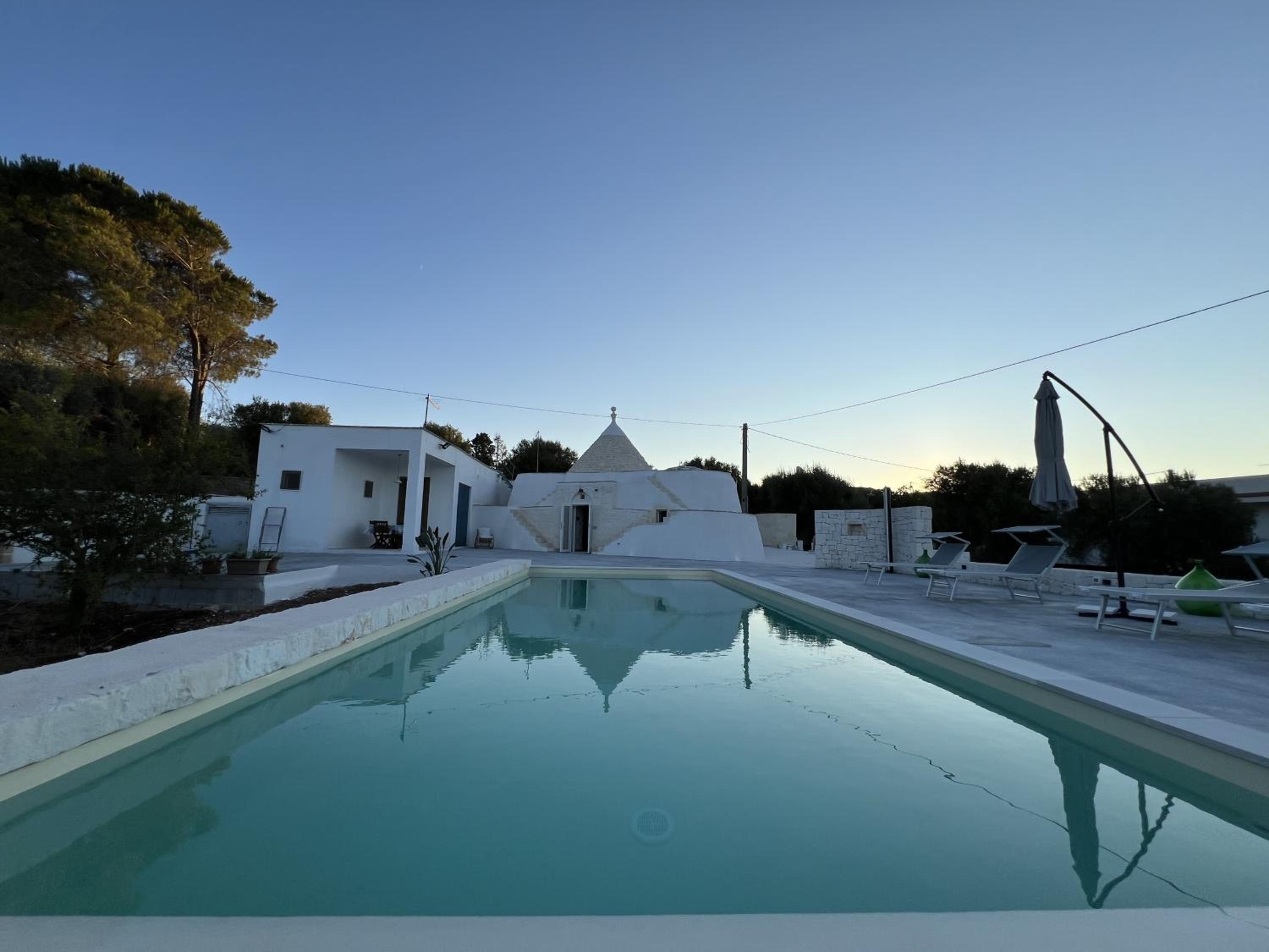 Rock'n'Trullo 4 bedroom privatepool by TripOstuni view 2