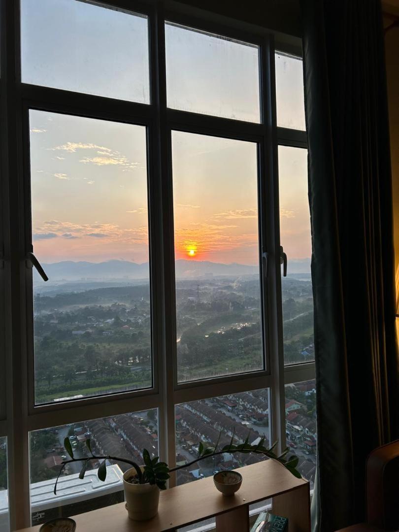 Lovely Luxury Hillview photo 6