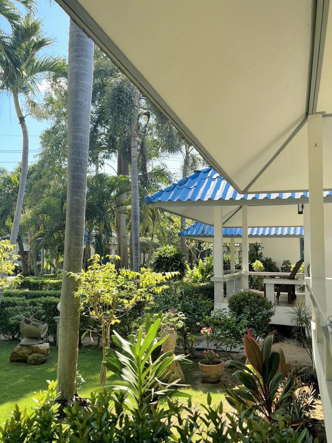 Sunset Beach Villas