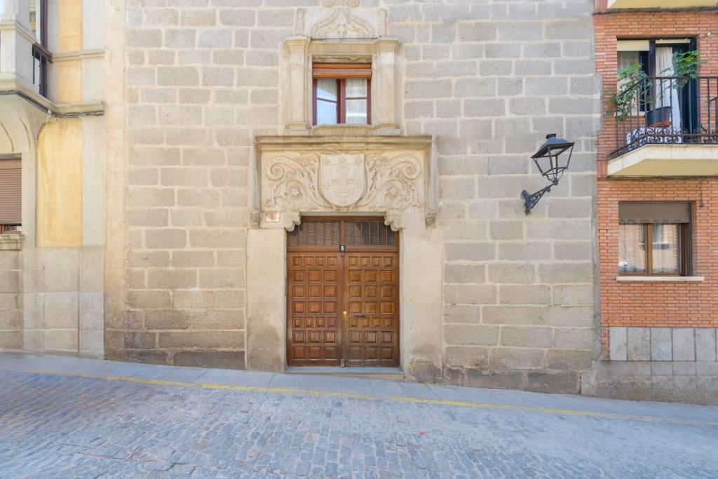 APT - Plaza Mayor of Ávila - 1 min Alcazar view 3