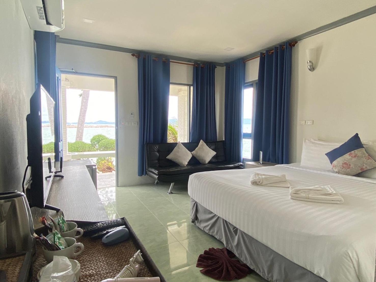 Sunset Beach Villas