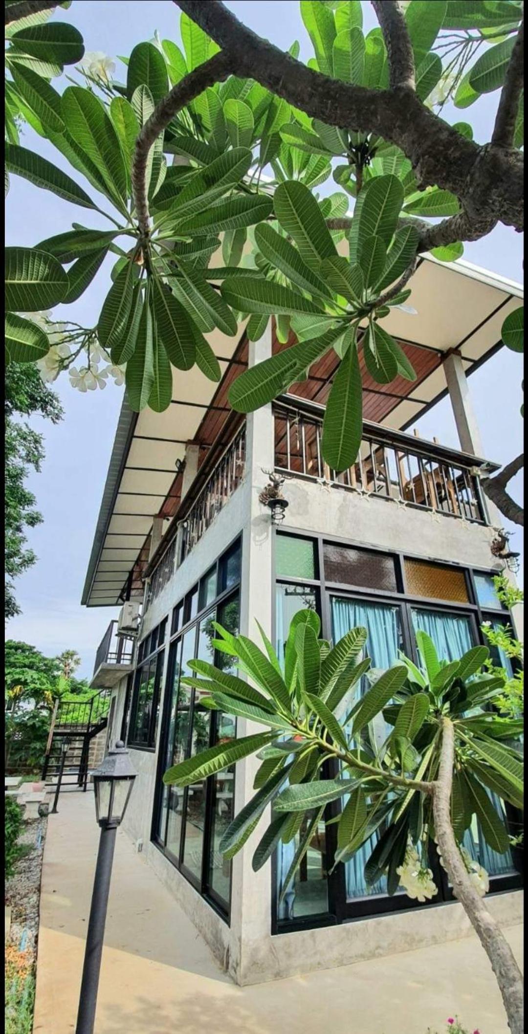 Baan Rabiangdao UthaiThani view 2