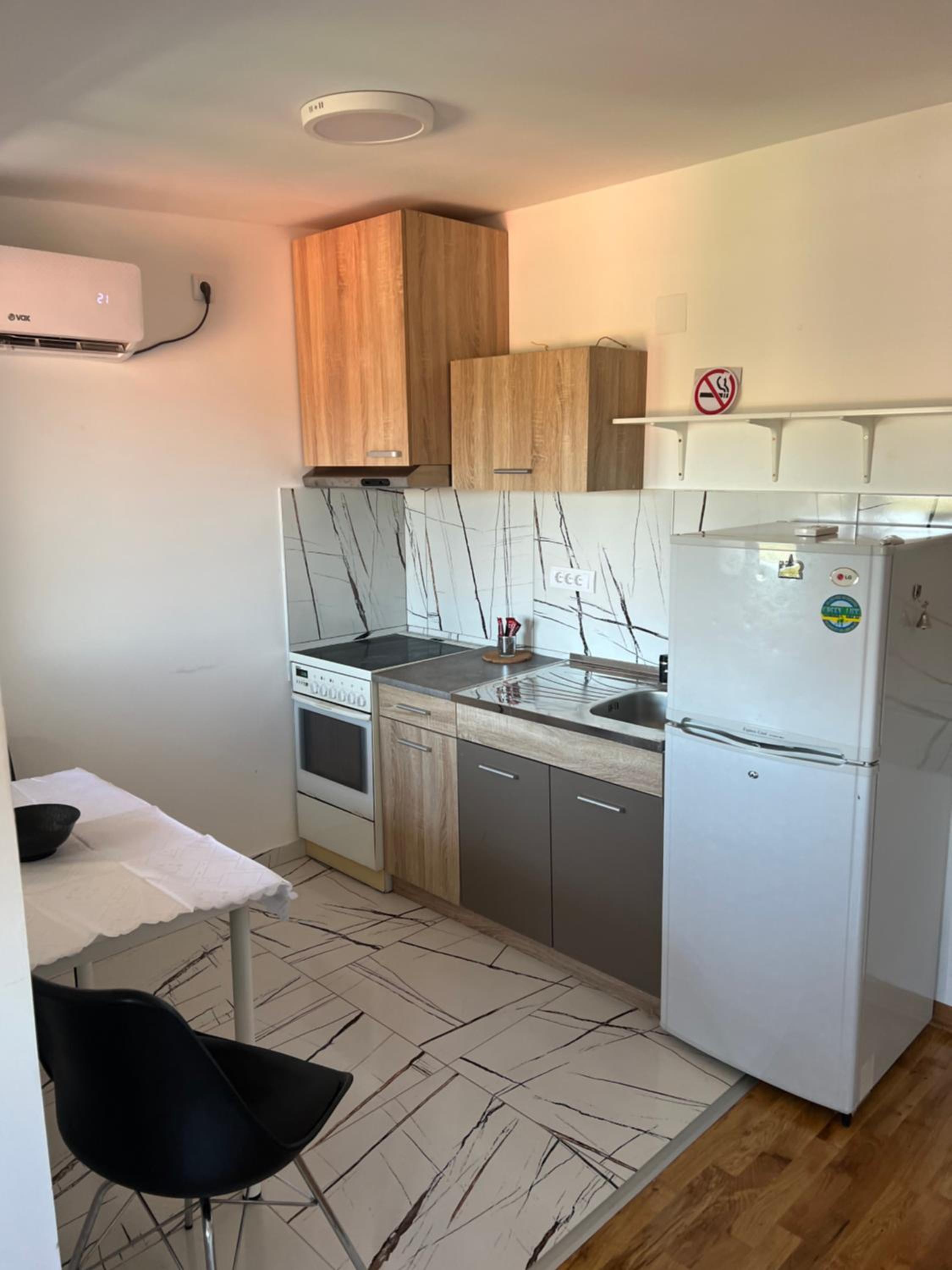 Apartman Dami view 2