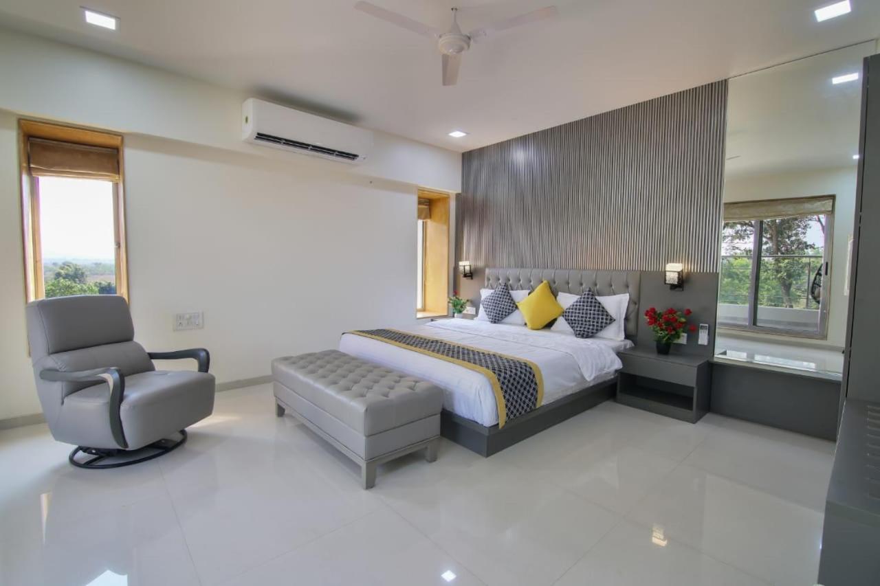 Paradise 5bhk villa Lonavala view 4