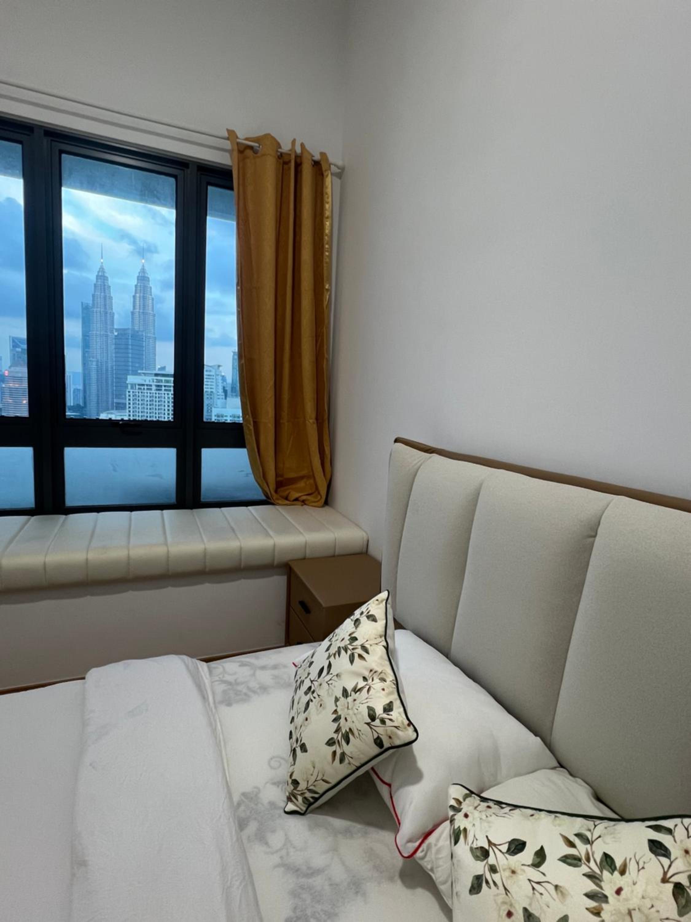 KLCC The luxe Apartment & infinity pool