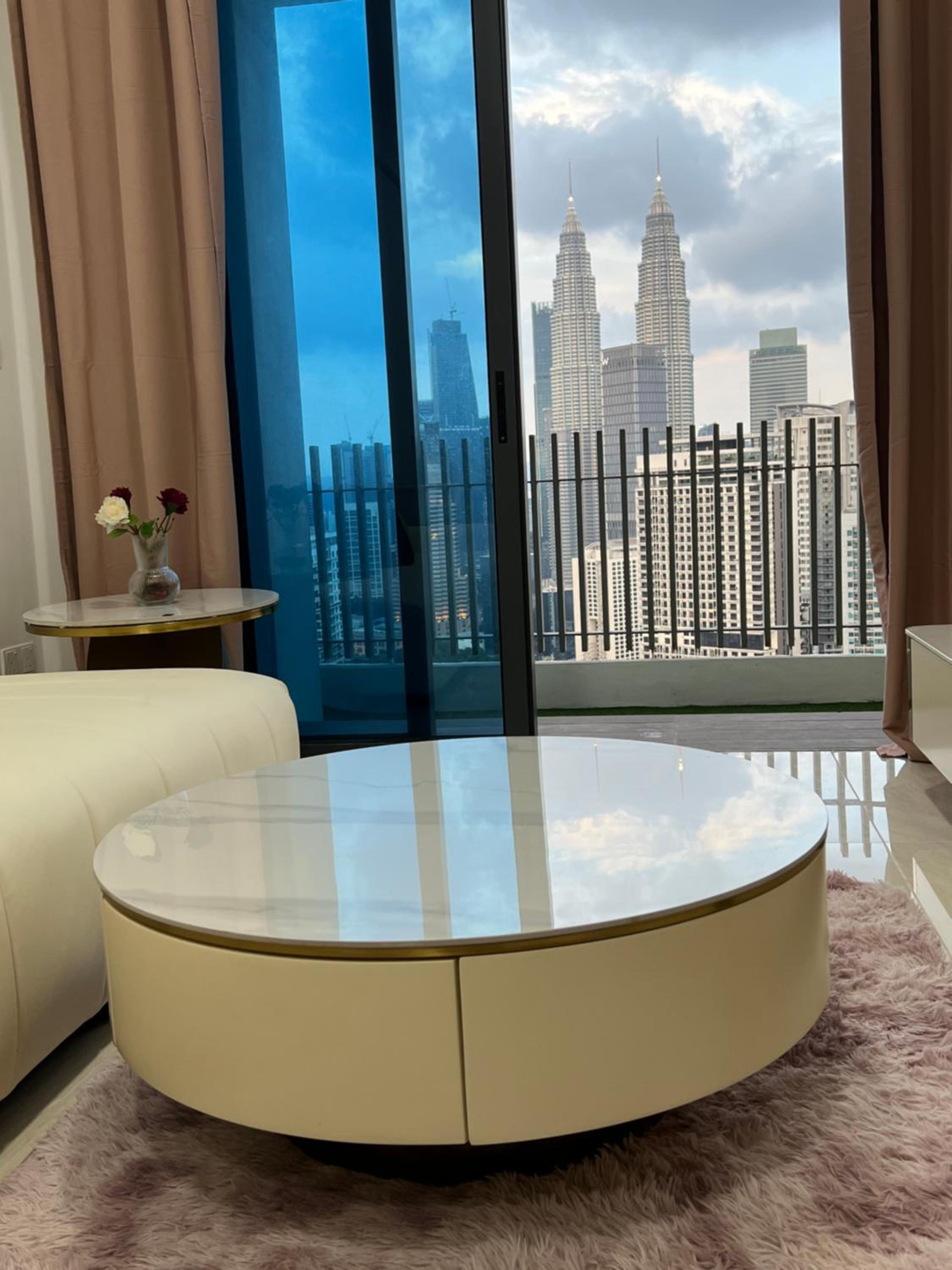 KLCC The luxe Apartment & infinity pool