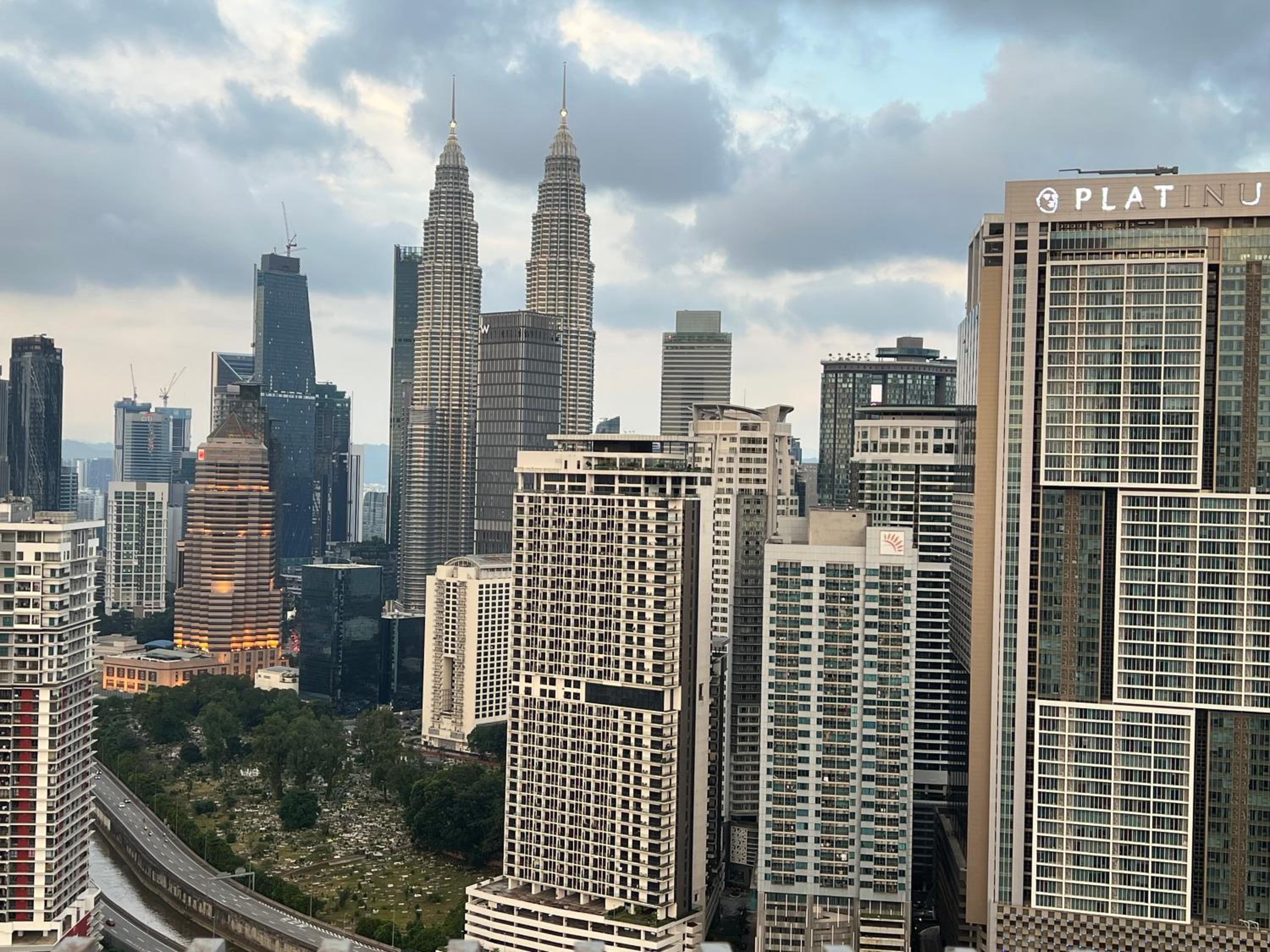 KLCC The luxe Apartment & infinity pool