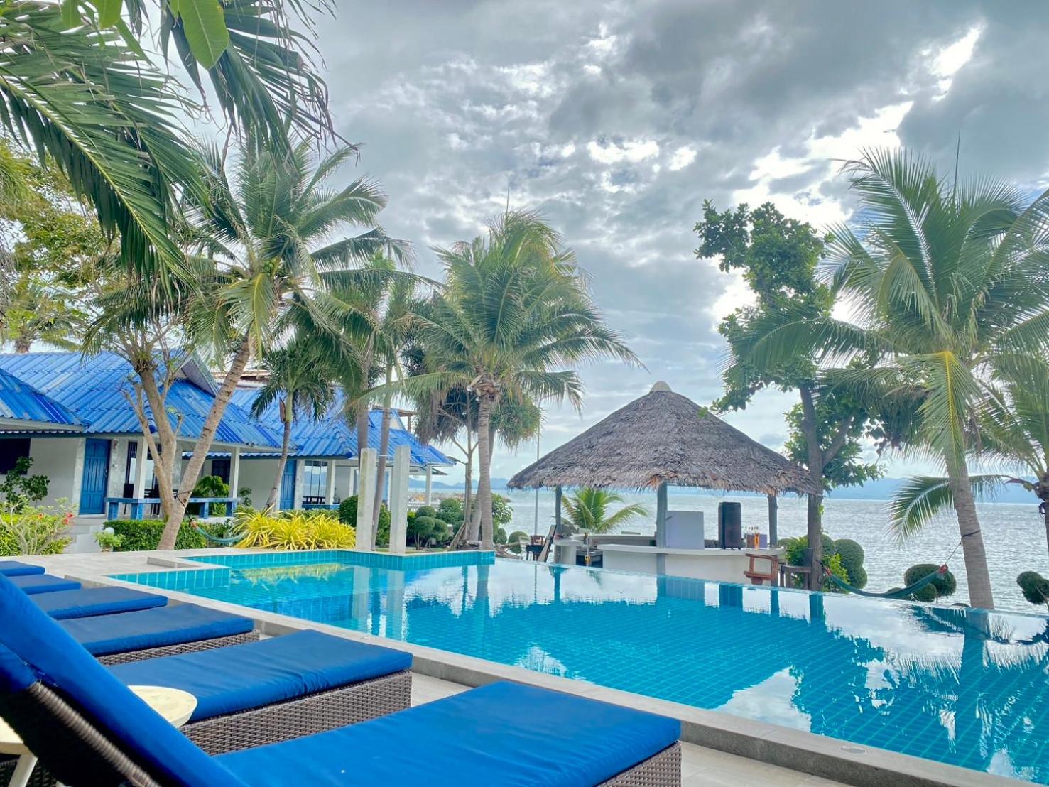 Sunset Beach Villas