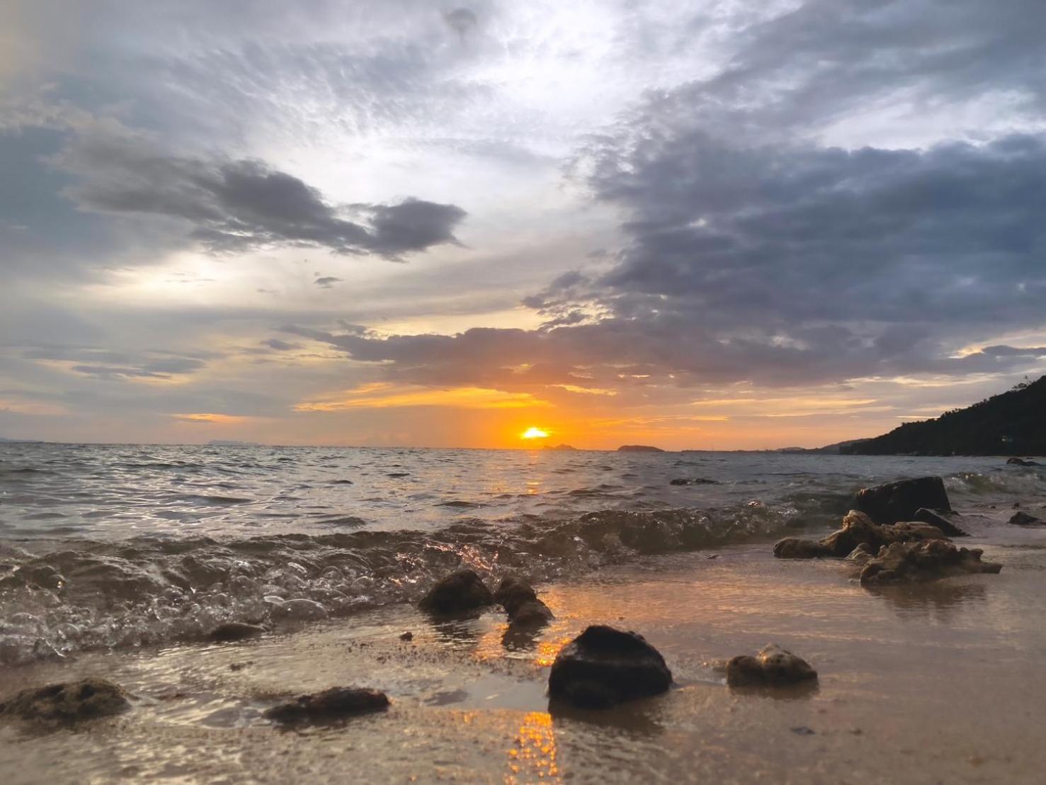 Sunset Beach Villas