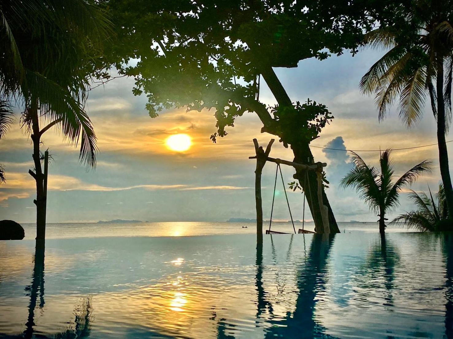 Sunset Beach Villas