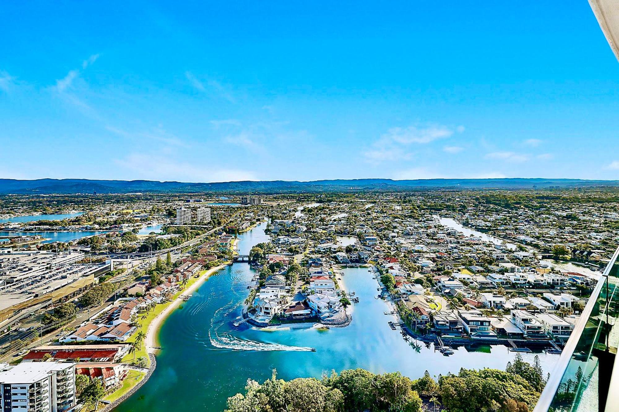 Luxury S Casino Residences Broadbeach - Holiday Paradise