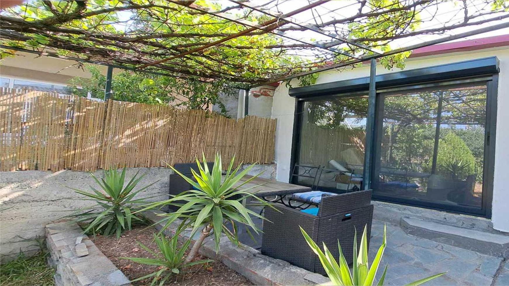Seahorse rural villa