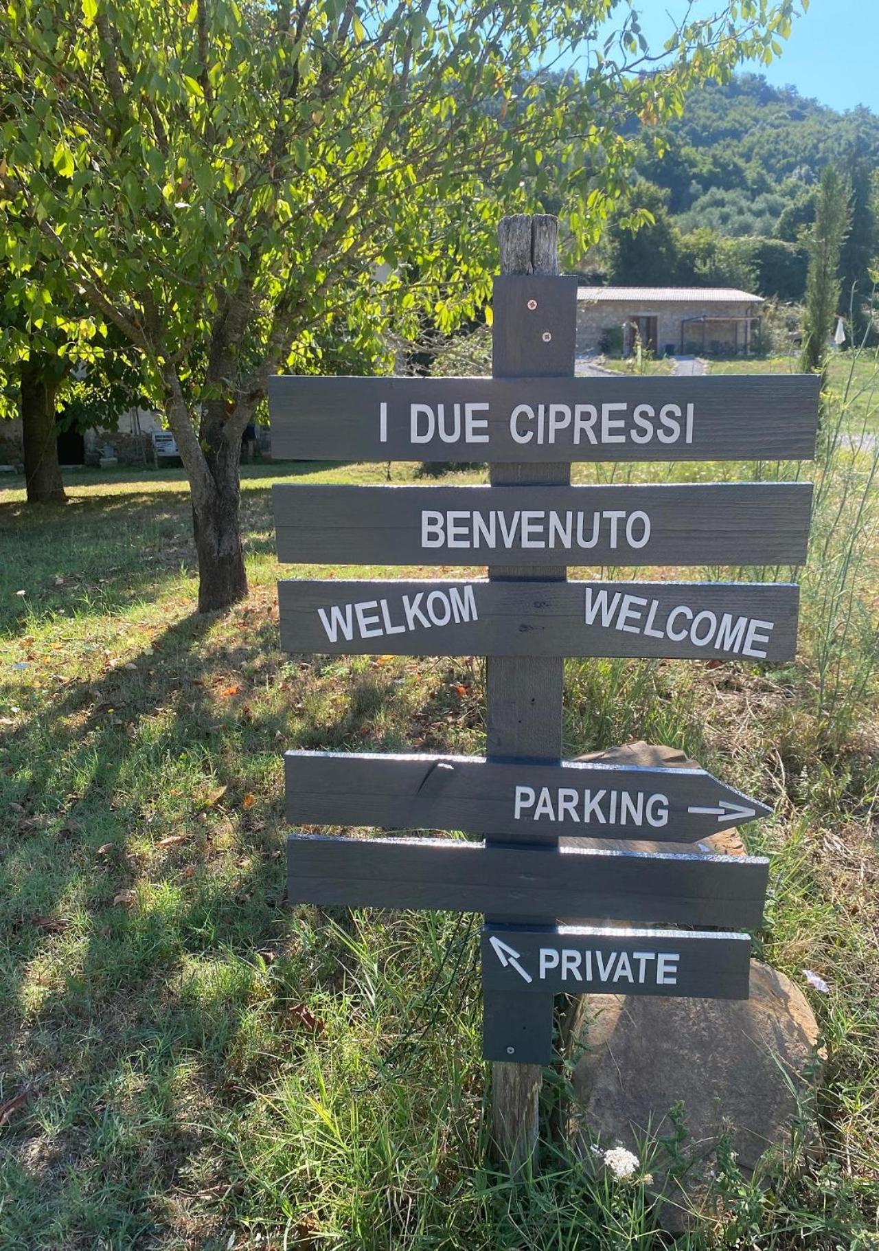 i due cipressi - Bed & Breakfast view 4