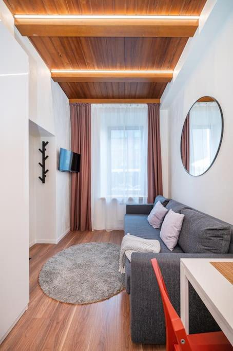 Cozy studio in the city center view 5