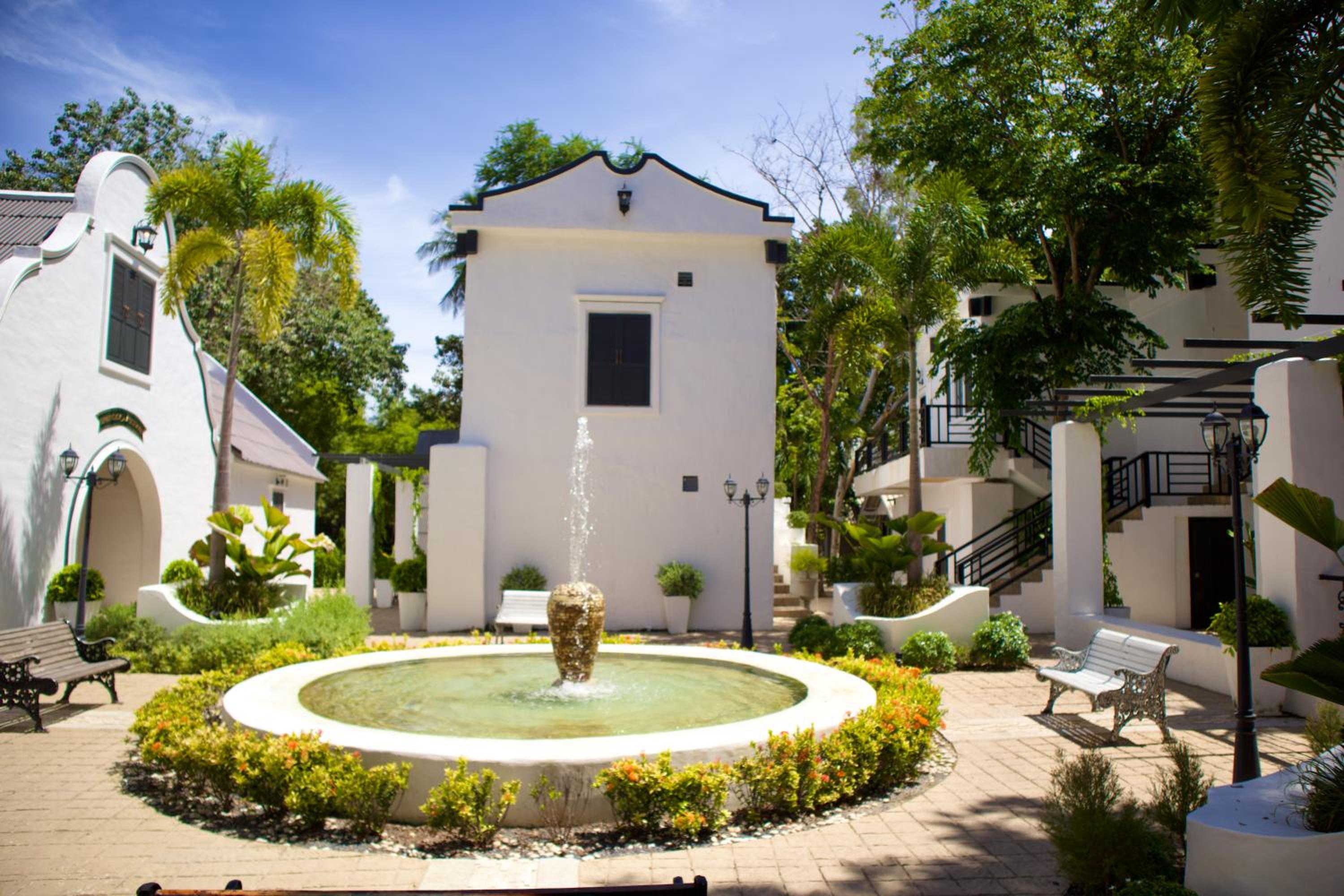 Hotel Milky Bay Resort - Image 1