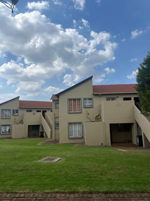 2Bed Apt in Lovely Complex Peaceful