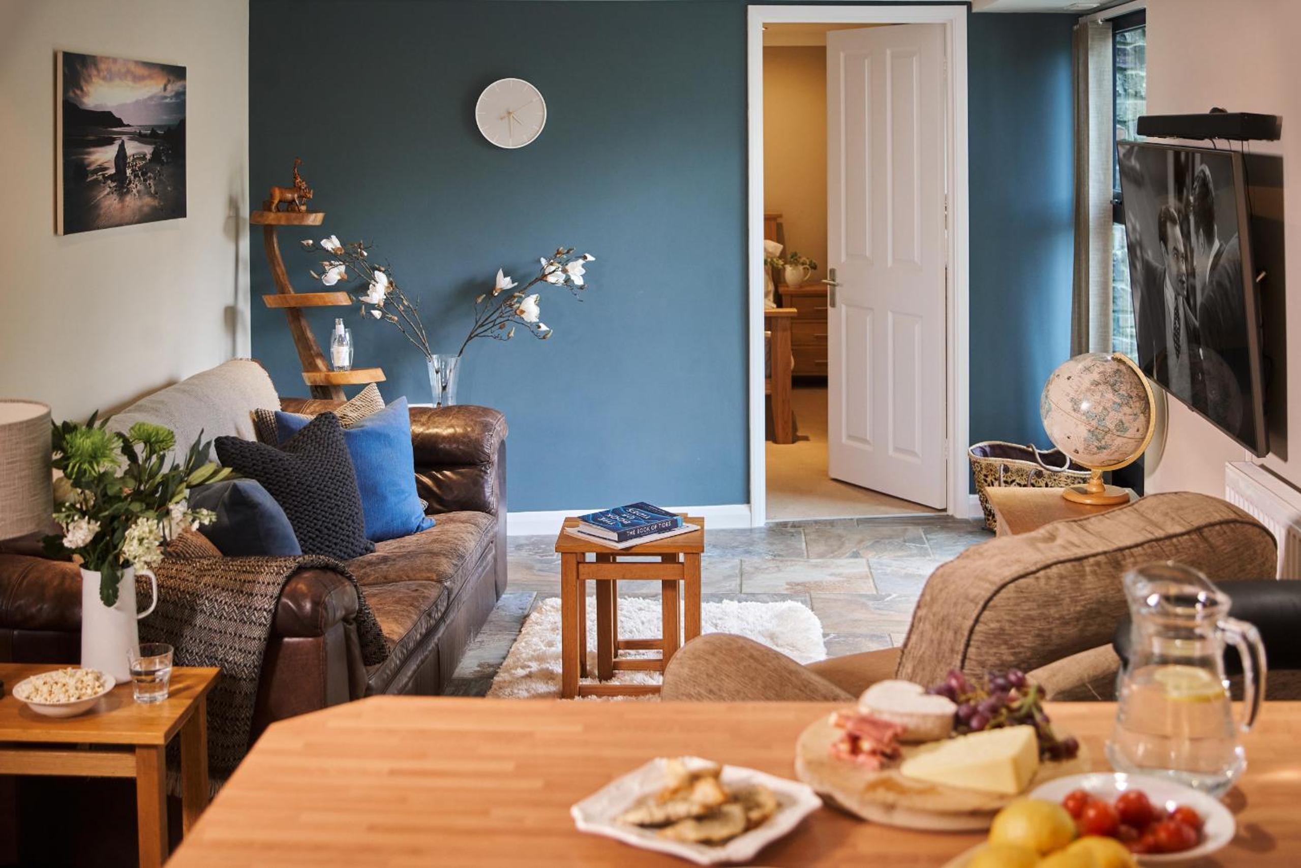 Swallows End - Apartment with hot tub, sauna and pool (Dartmoor)