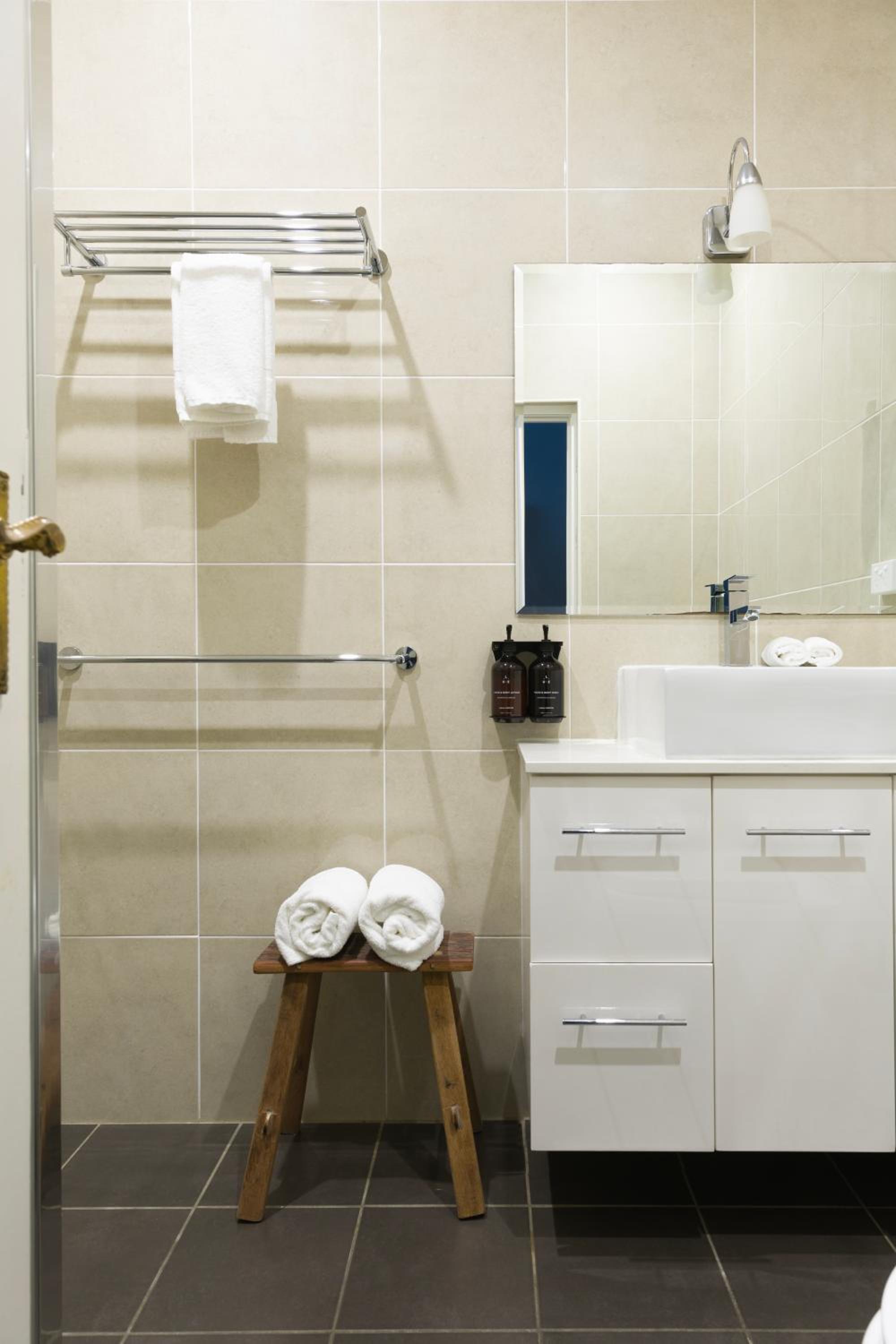 Photo 56
